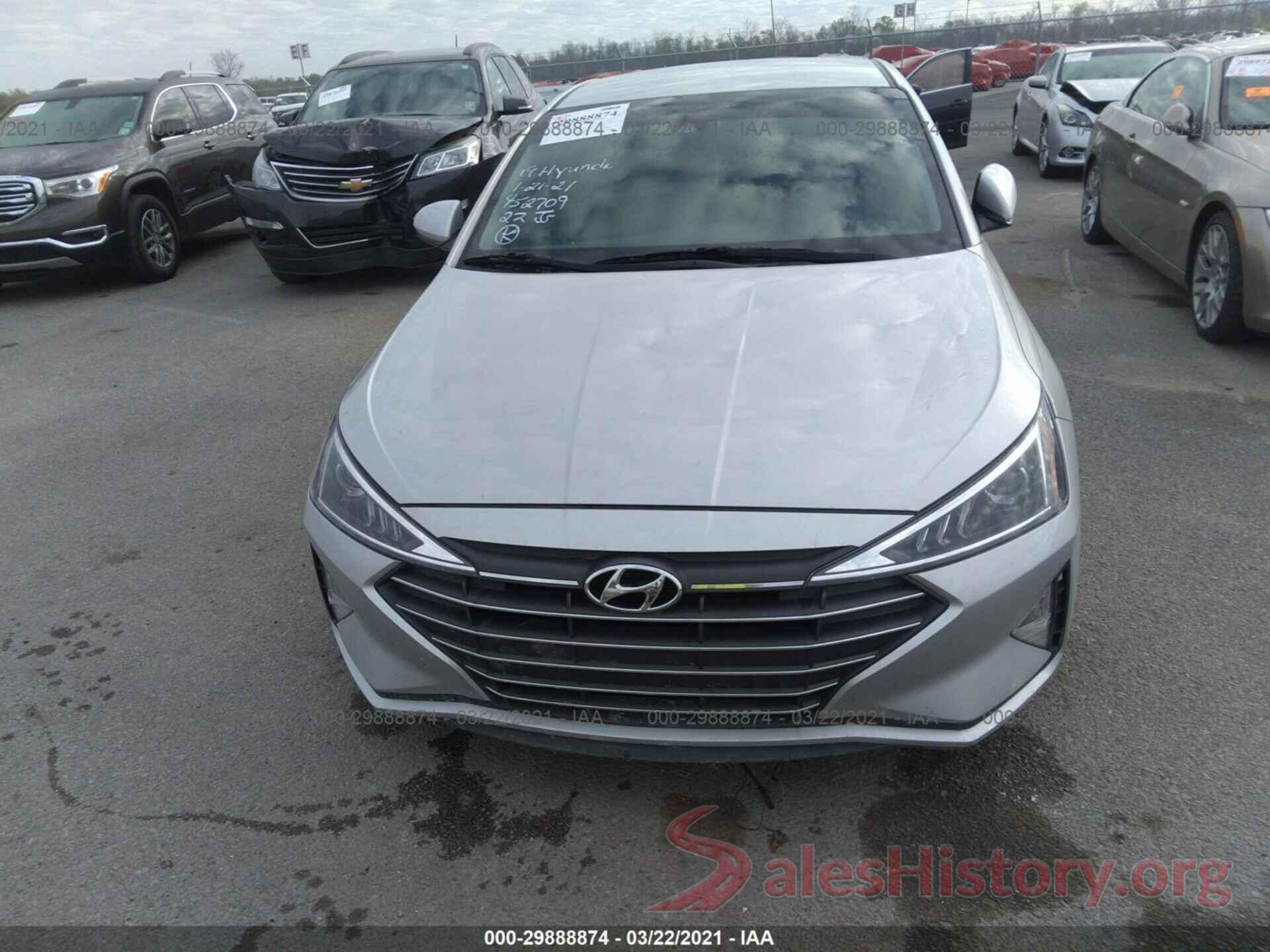 5NPD84LF3KH452709 2019 HYUNDAI ELANTRA