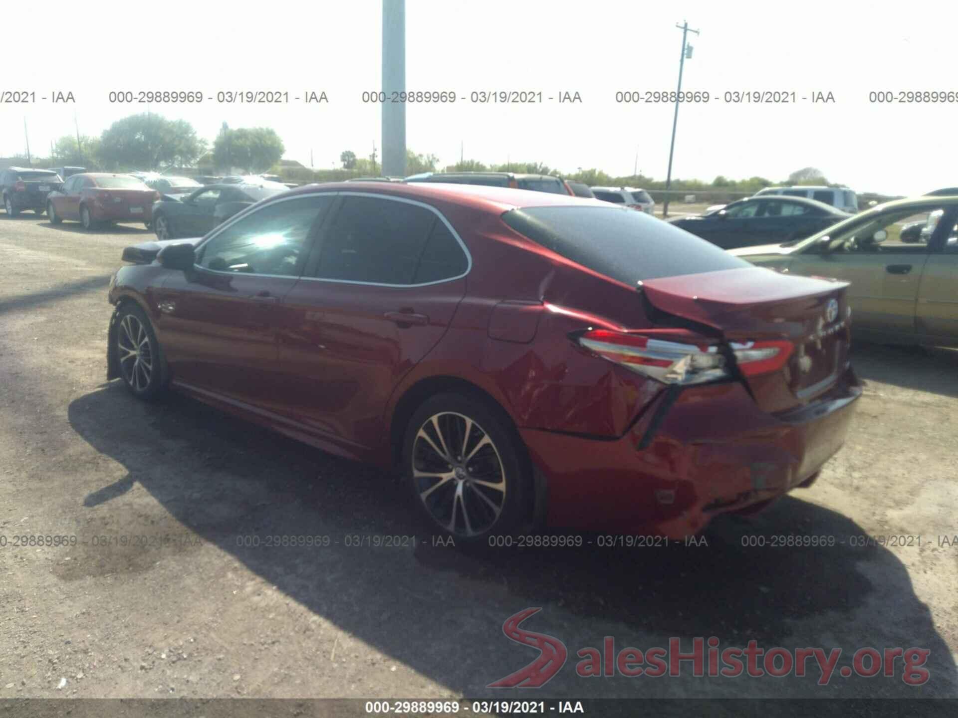 4T1B11HK8JU543474 2018 TOYOTA CAMRY