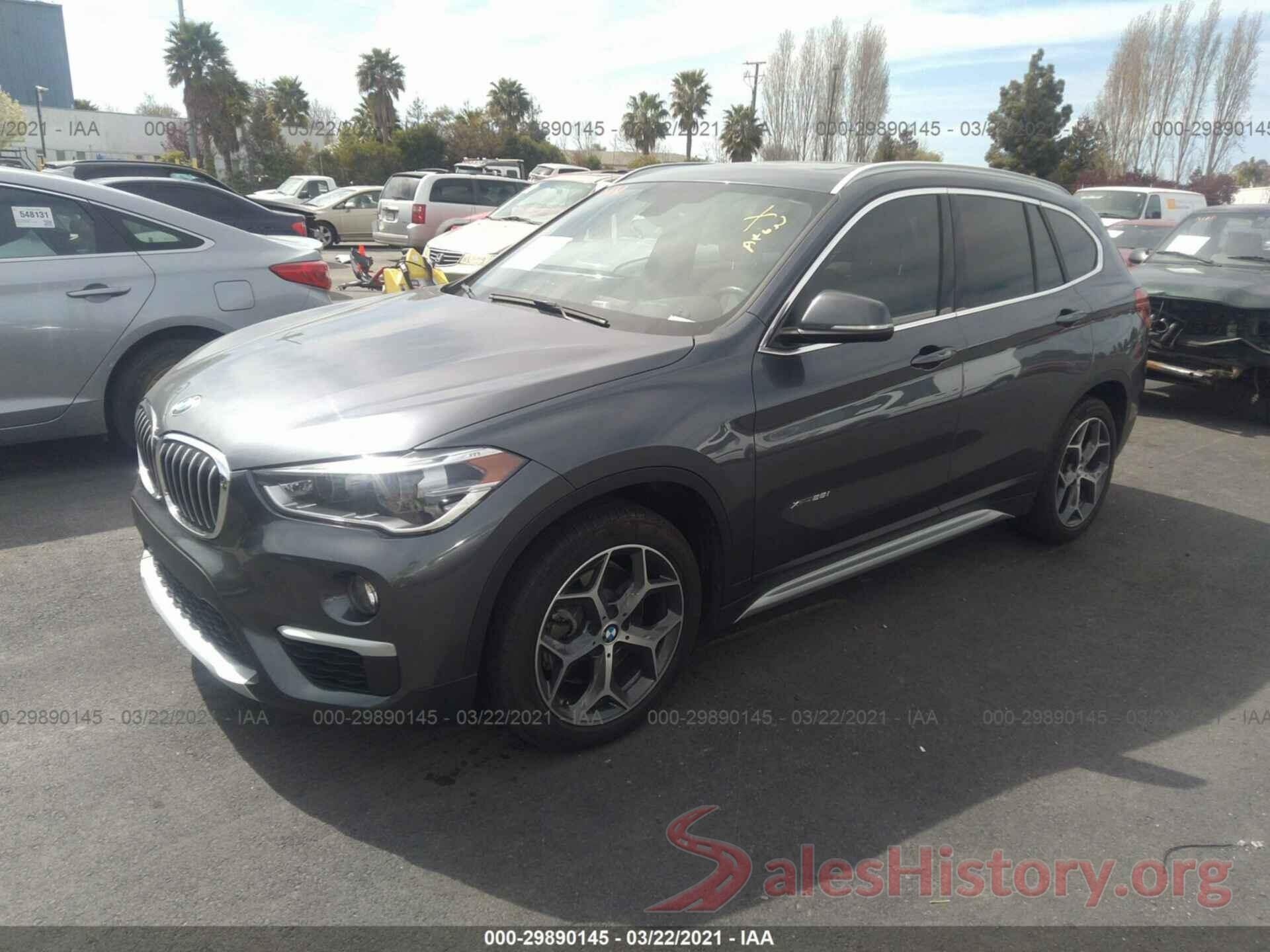 WBXHT3C30J5F88364 2018 BMW X1