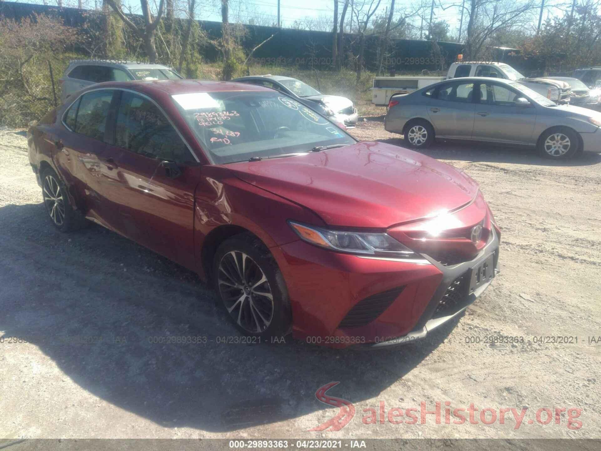 4T1B11HK2JU642887 2018 TOYOTA CAMRY