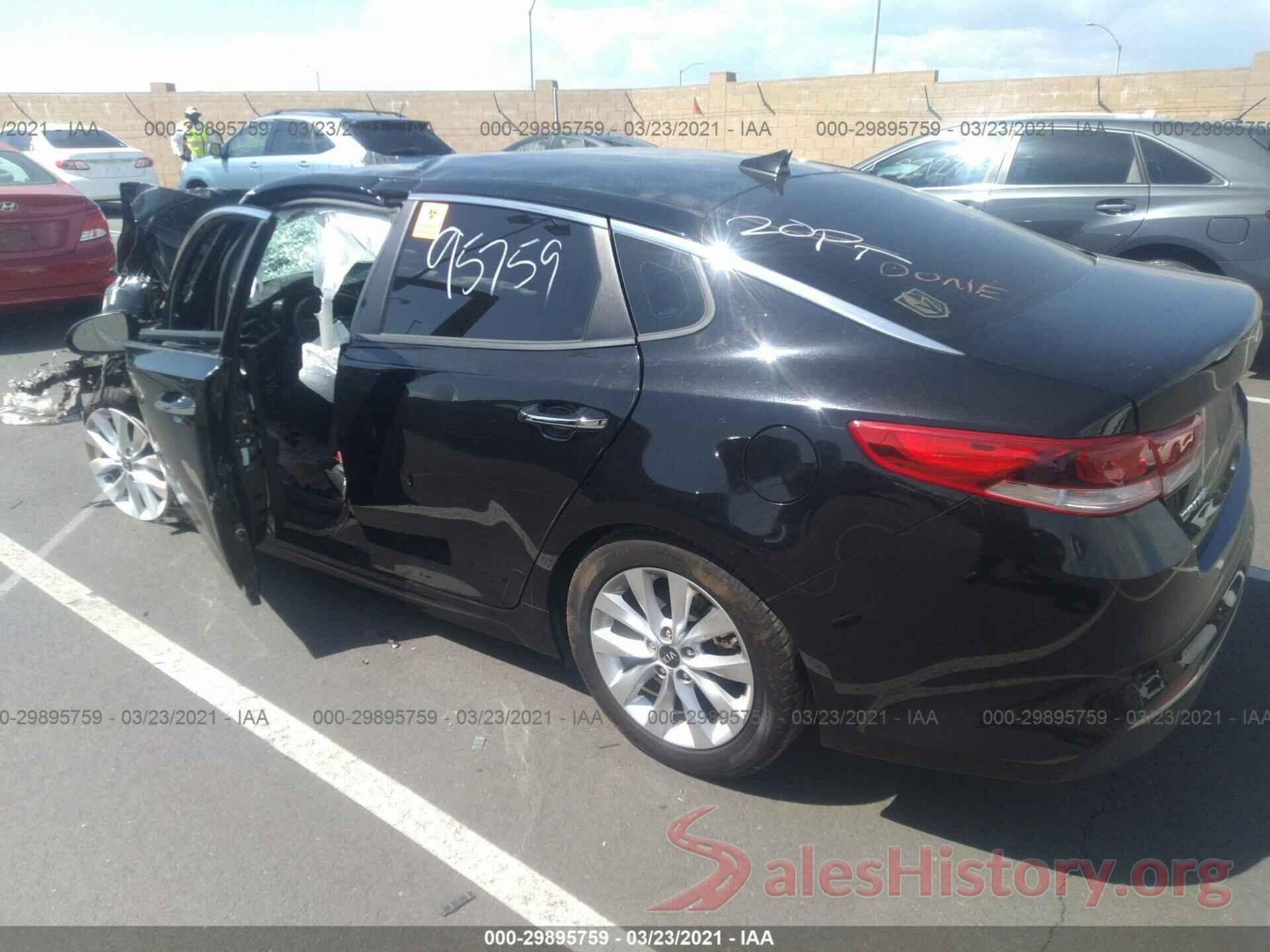 5XXGT4L36JG261068 2018 KIA OPTIMA