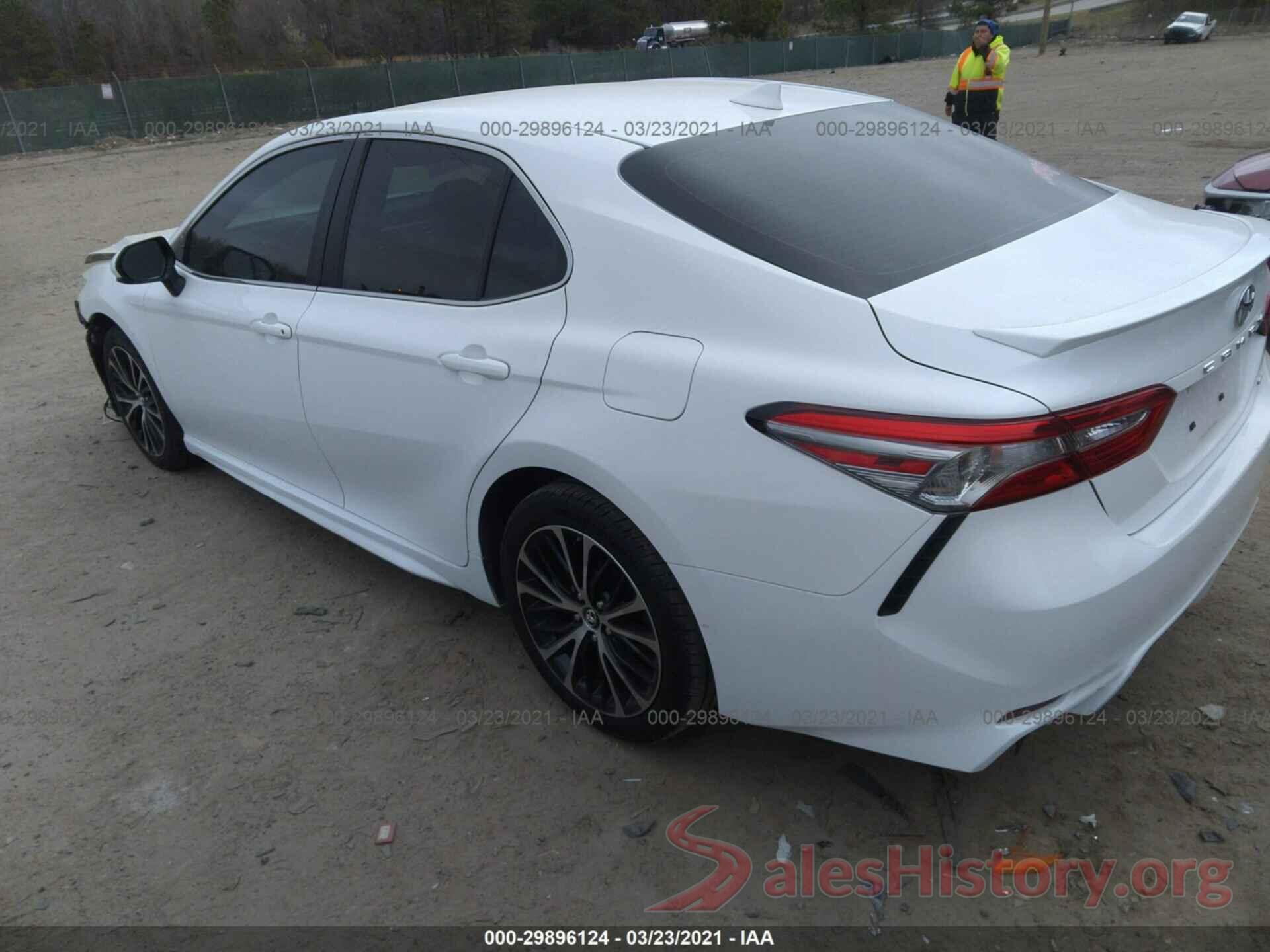 4T1B11HK5KU722671 2019 TOYOTA CAMRY