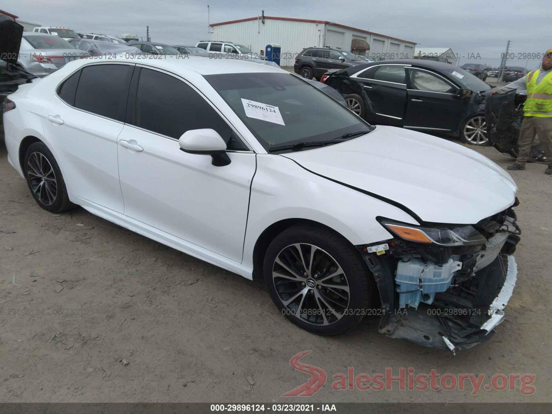 4T1B11HK5KU722671 2019 TOYOTA CAMRY