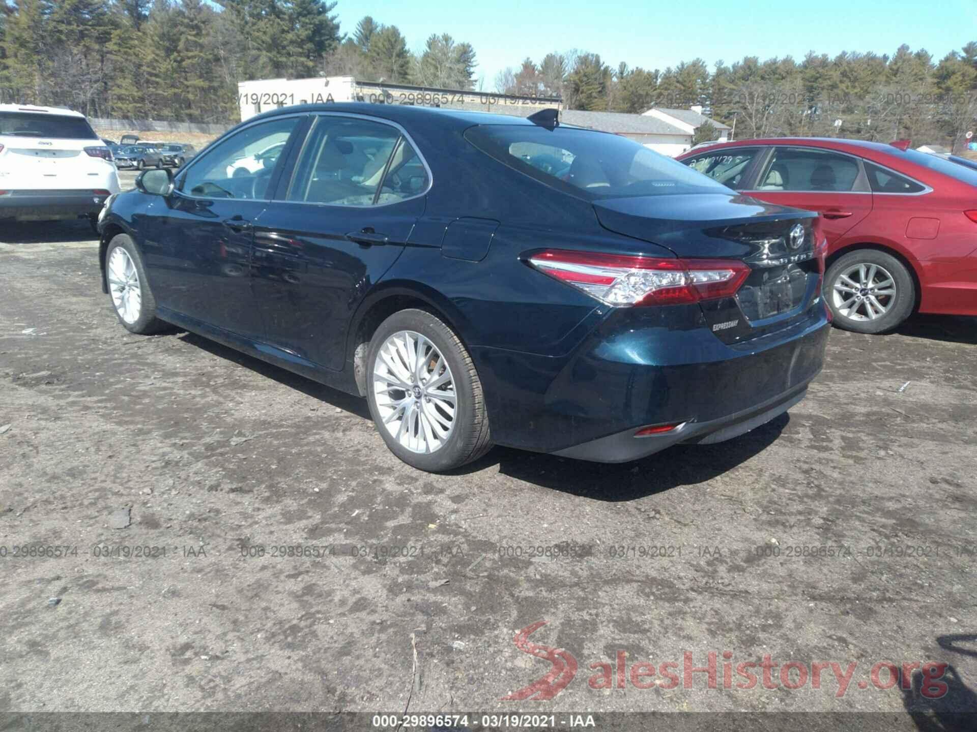 4T1B11HKXKU741443 2019 TOYOTA CAMRY