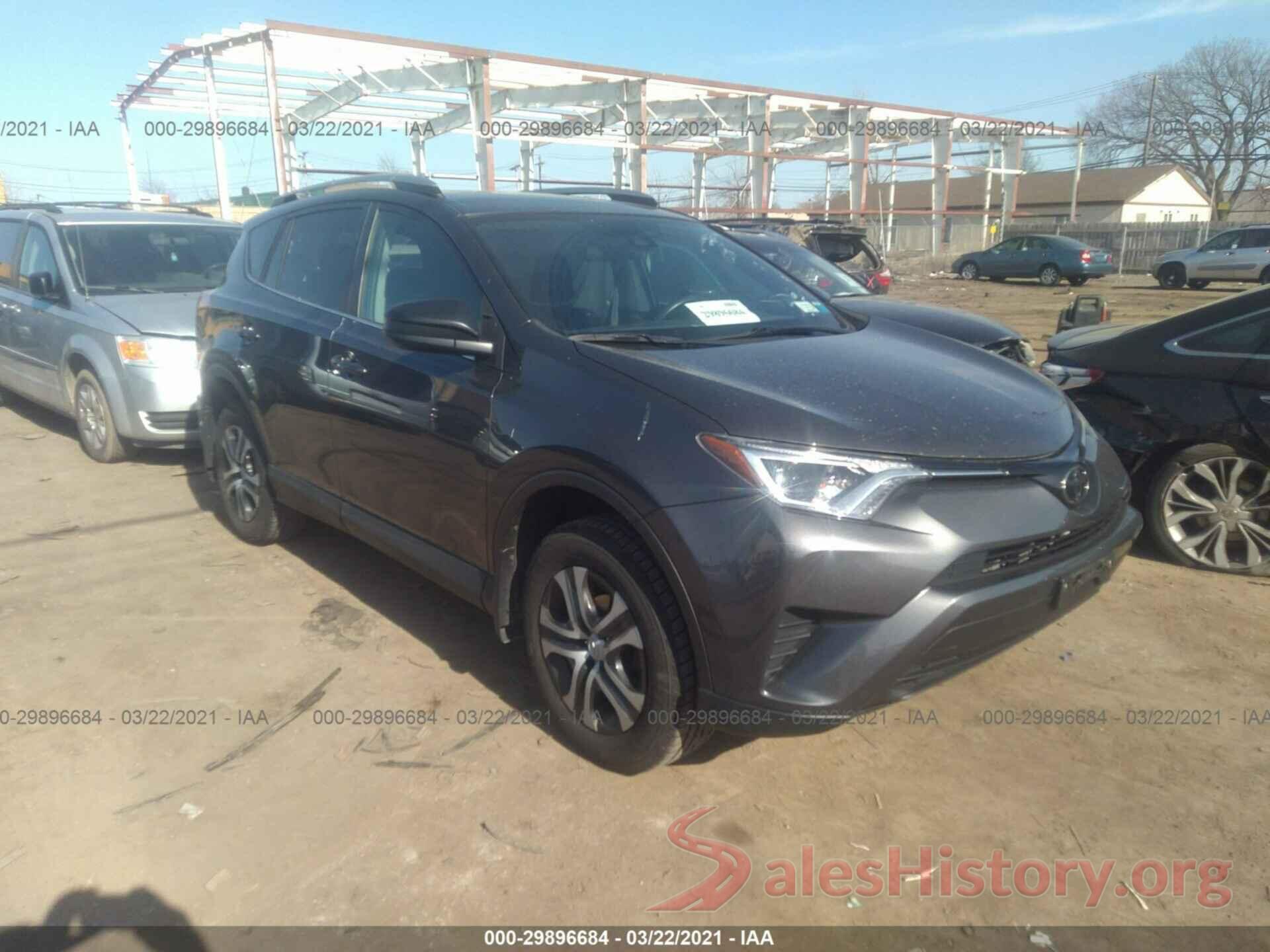 2T3BFREV6HW583858 2017 TOYOTA RAV4