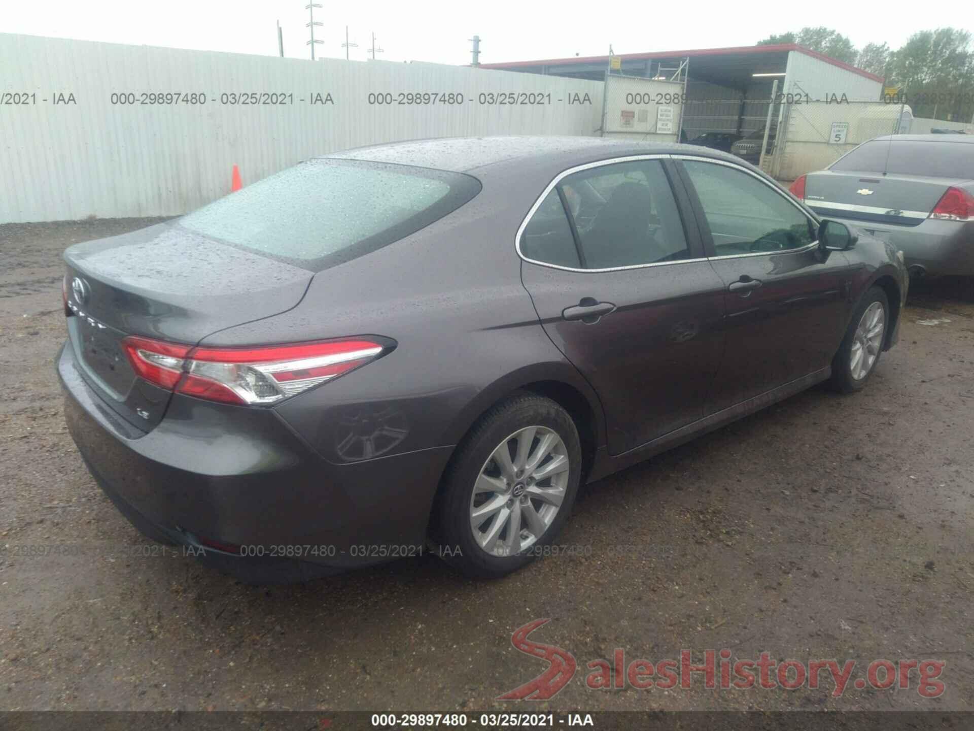 4T1B11HK6JU065555 2018 TOYOTA CAMRY