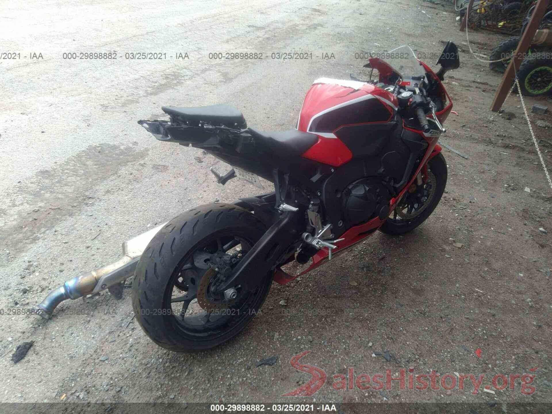 JH2SC7716JK100396 2018 HONDA CBR1000