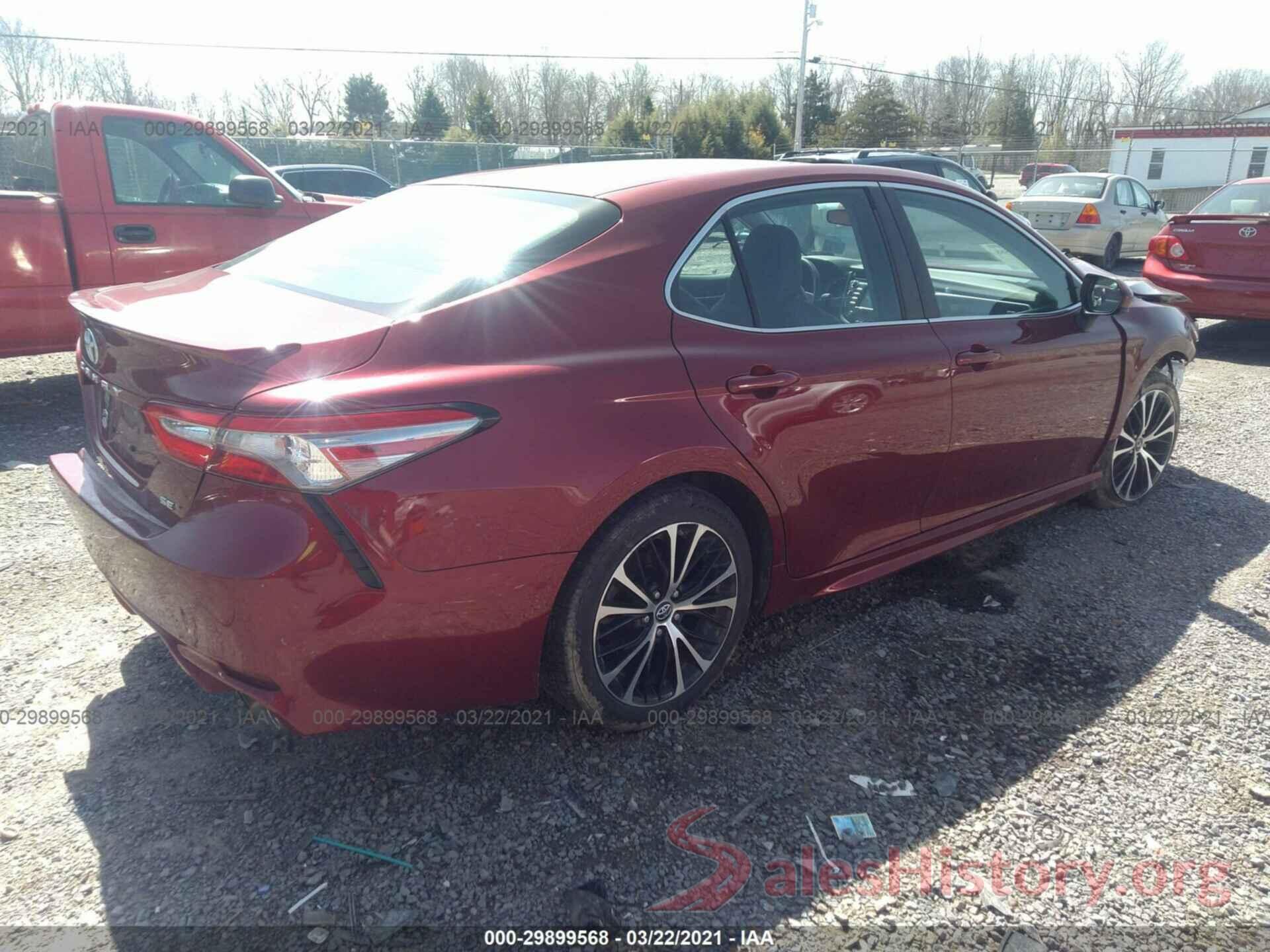 4T1B11HK8JU647754 2018 TOYOTA CAMRY