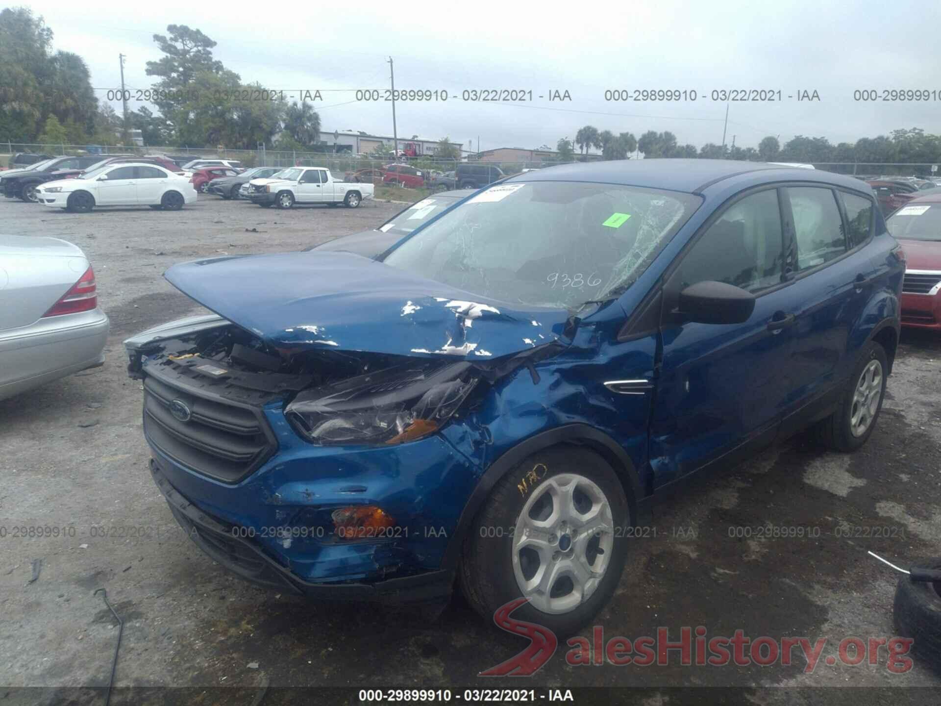 1FMCU0F71JUA69386 2018 FORD ESCAPE