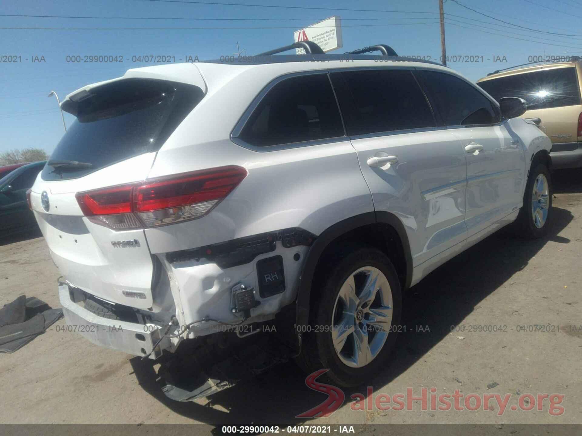 5TDDGRFH4HS033221 2017 TOYOTA HIGHLANDER