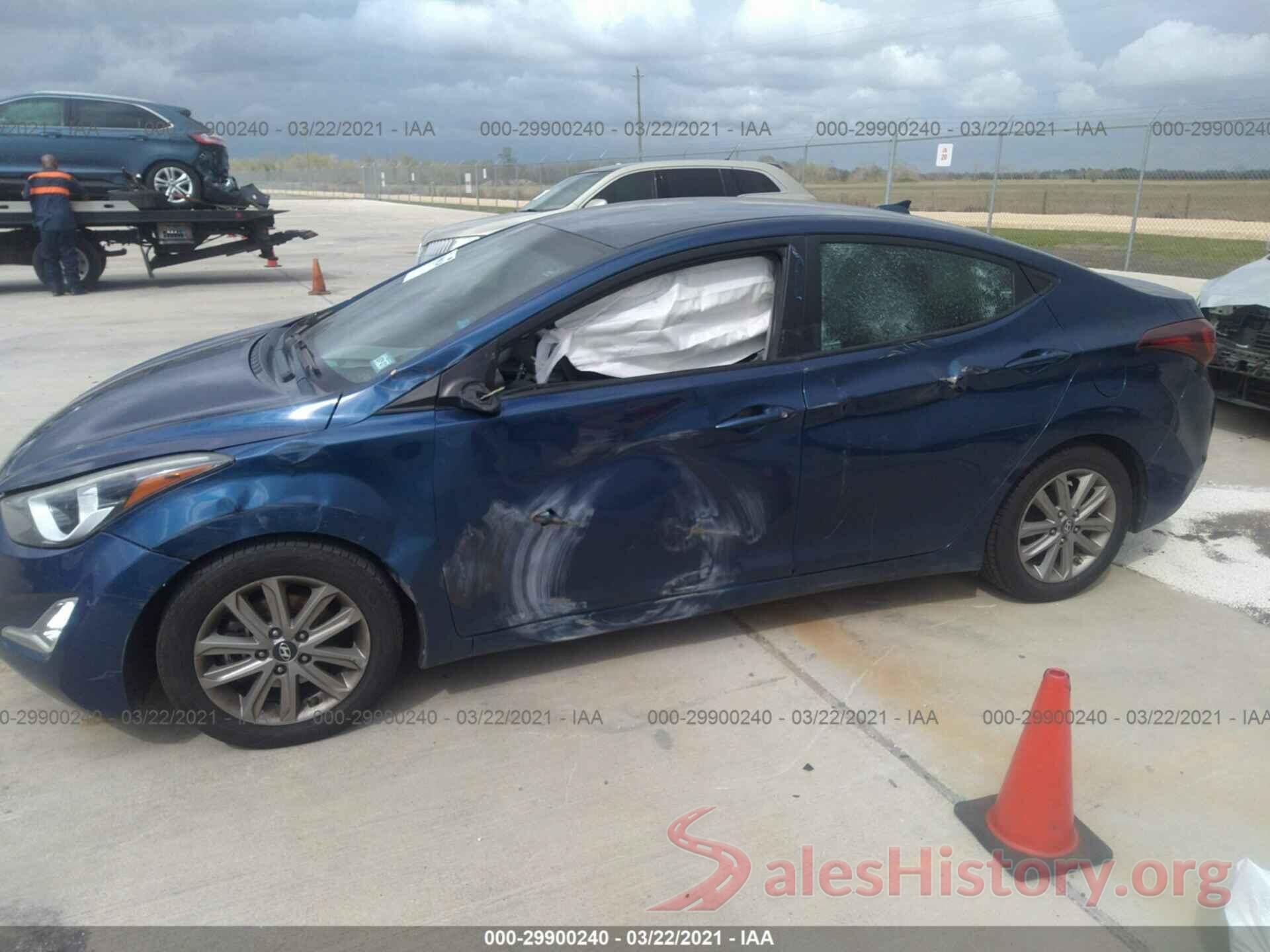 5NPDH4AE3GH662700 2016 HYUNDAI ELANTRA