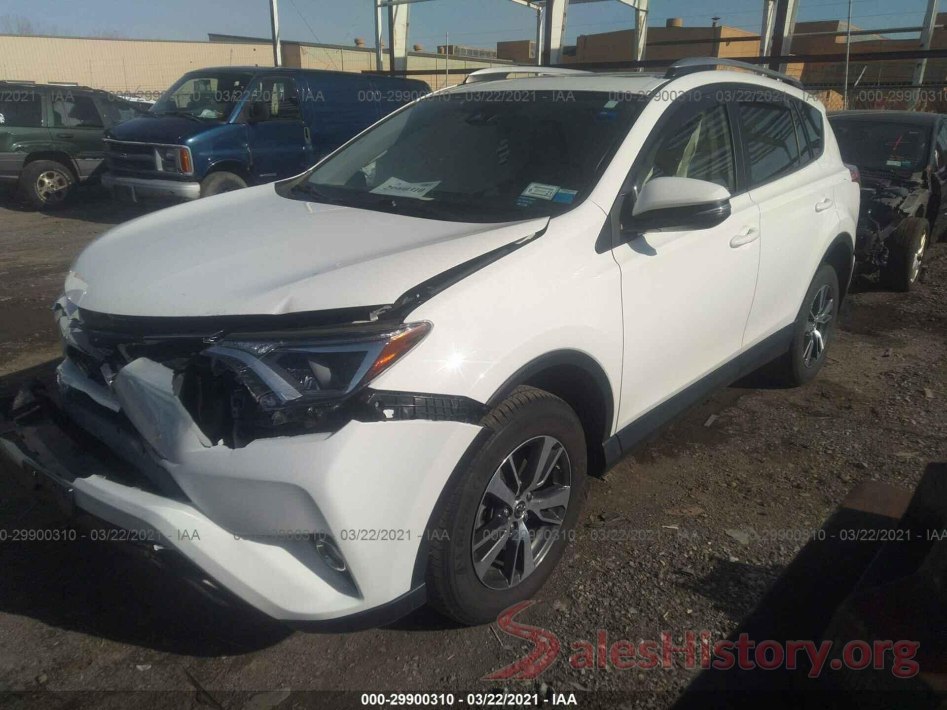 JTMRFREV7HJ114792 2017 TOYOTA RAV4