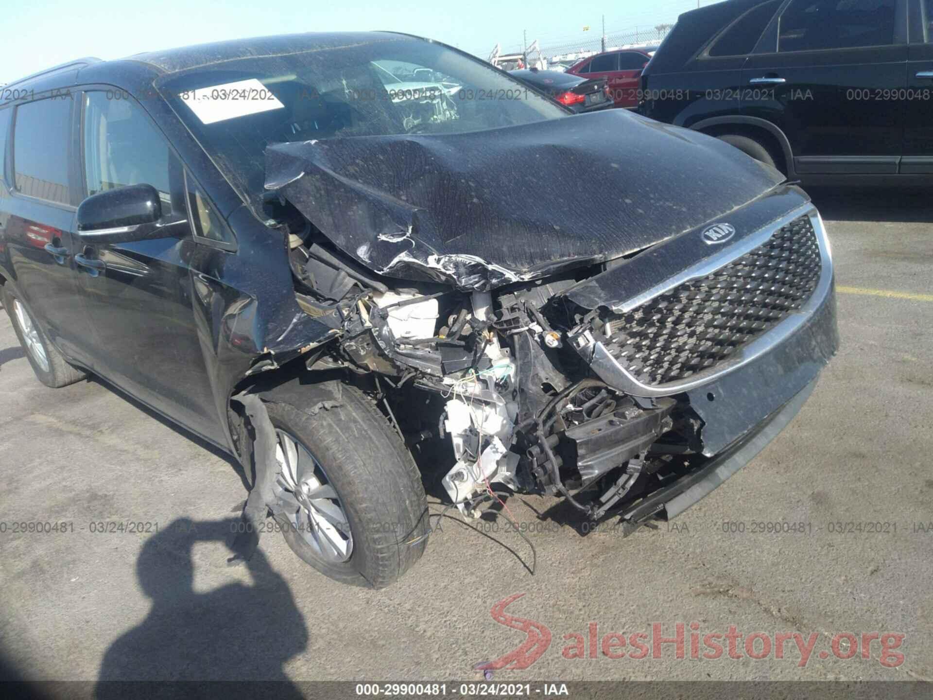 KNDMB5C15H6267124 2017 KIA SEDONA