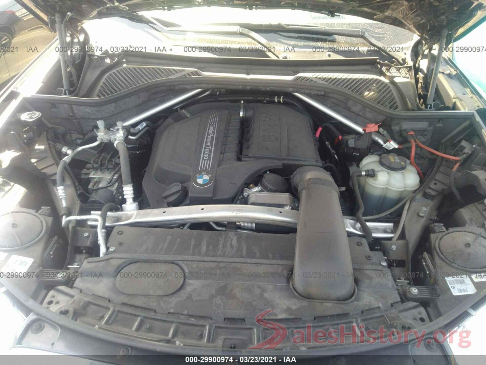 5UXKR2C58J0Z21156 2018 BMW X5