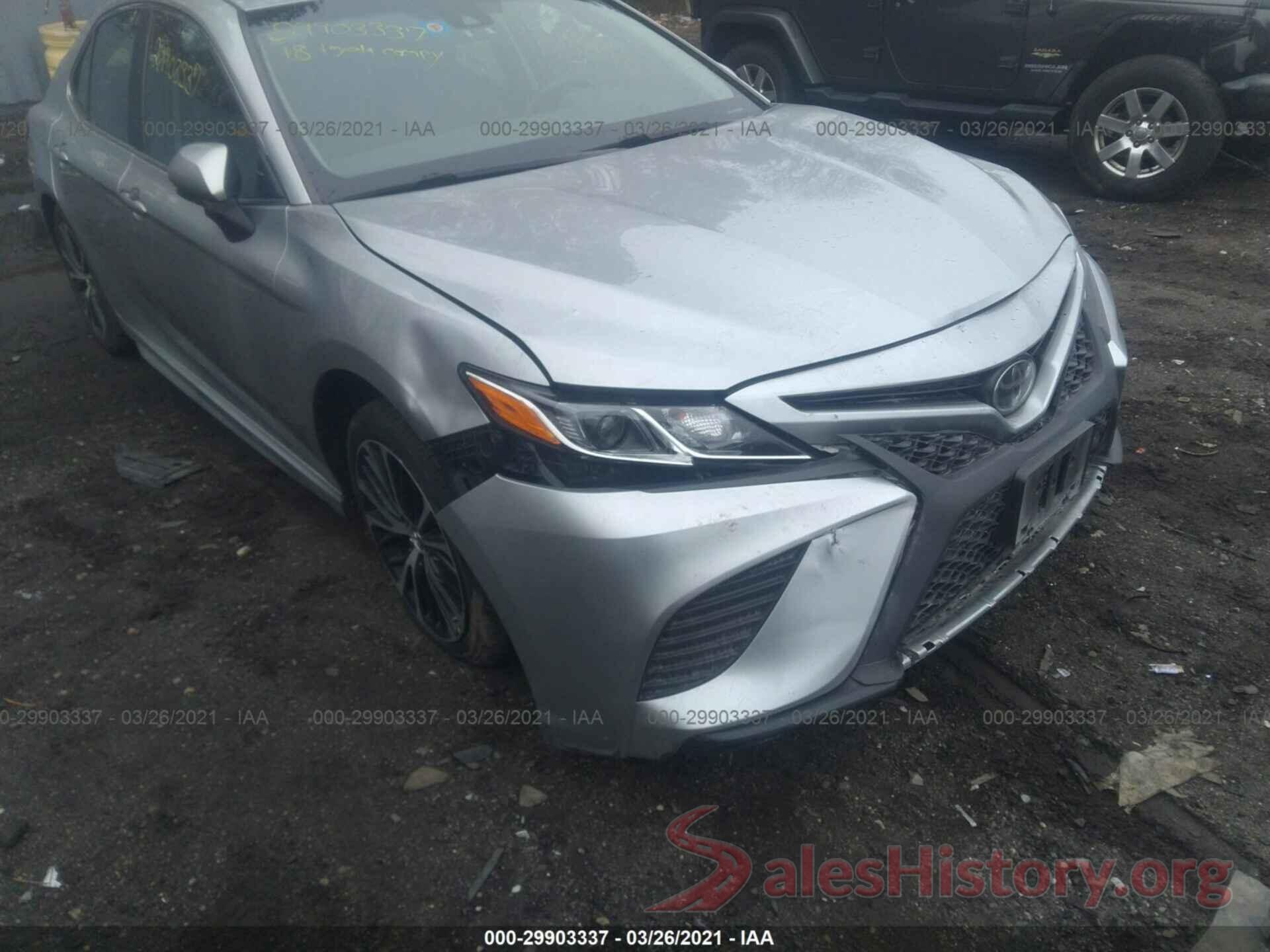 4T1B11HK2JU634594 2018 TOYOTA CAMRY