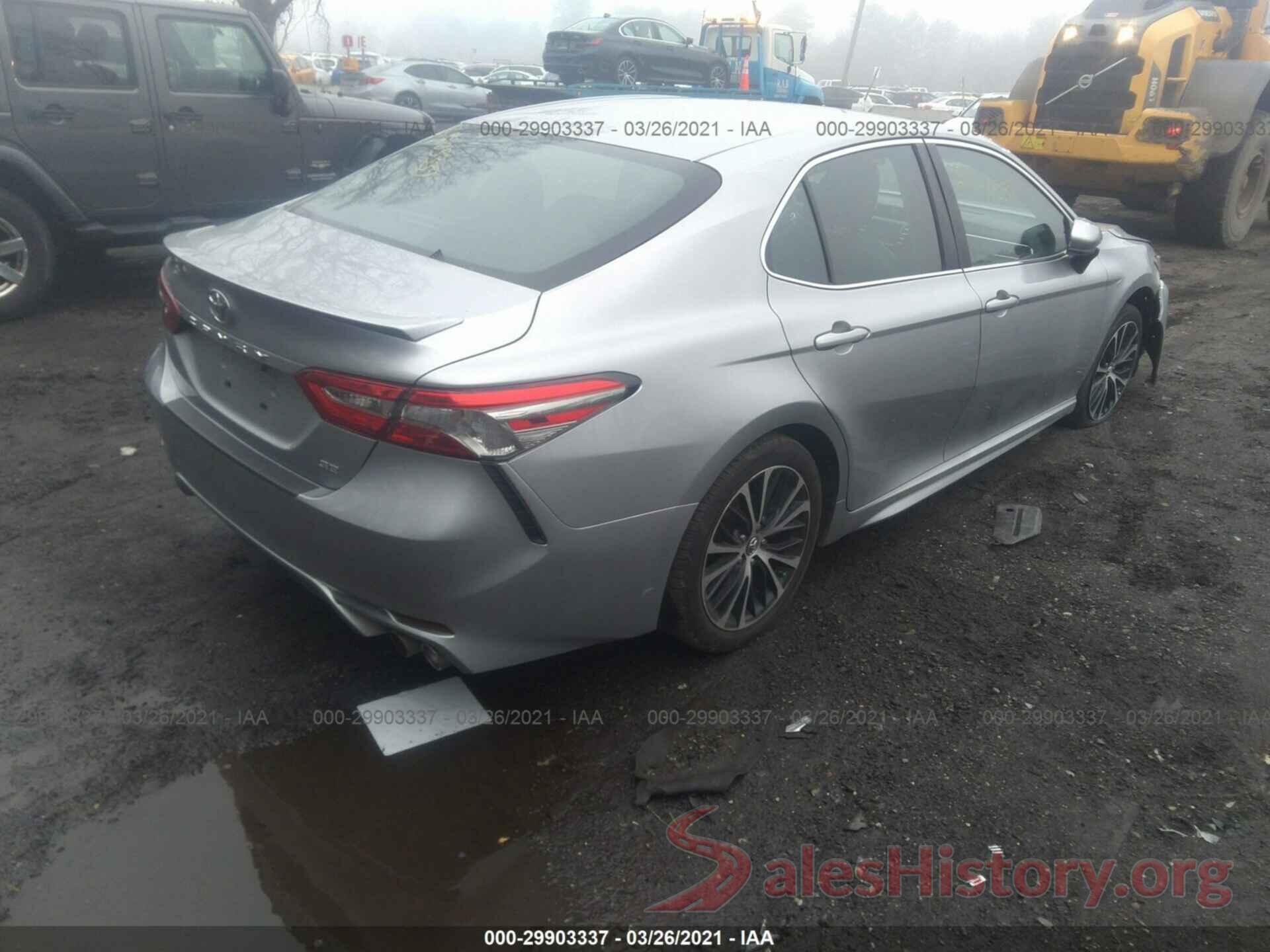 4T1B11HK2JU634594 2018 TOYOTA CAMRY