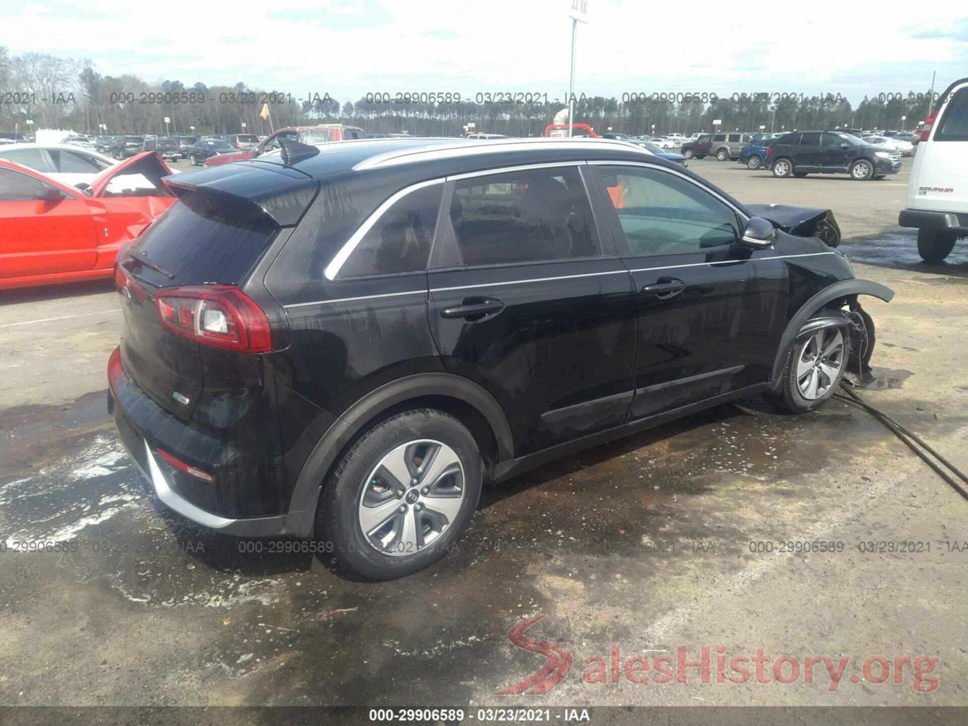 KNDCC3LC7J5110432 2018 KIA NIRO