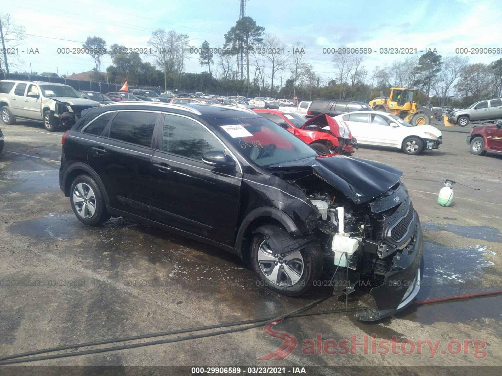 KNDCC3LC7J5110432 2018 KIA NIRO