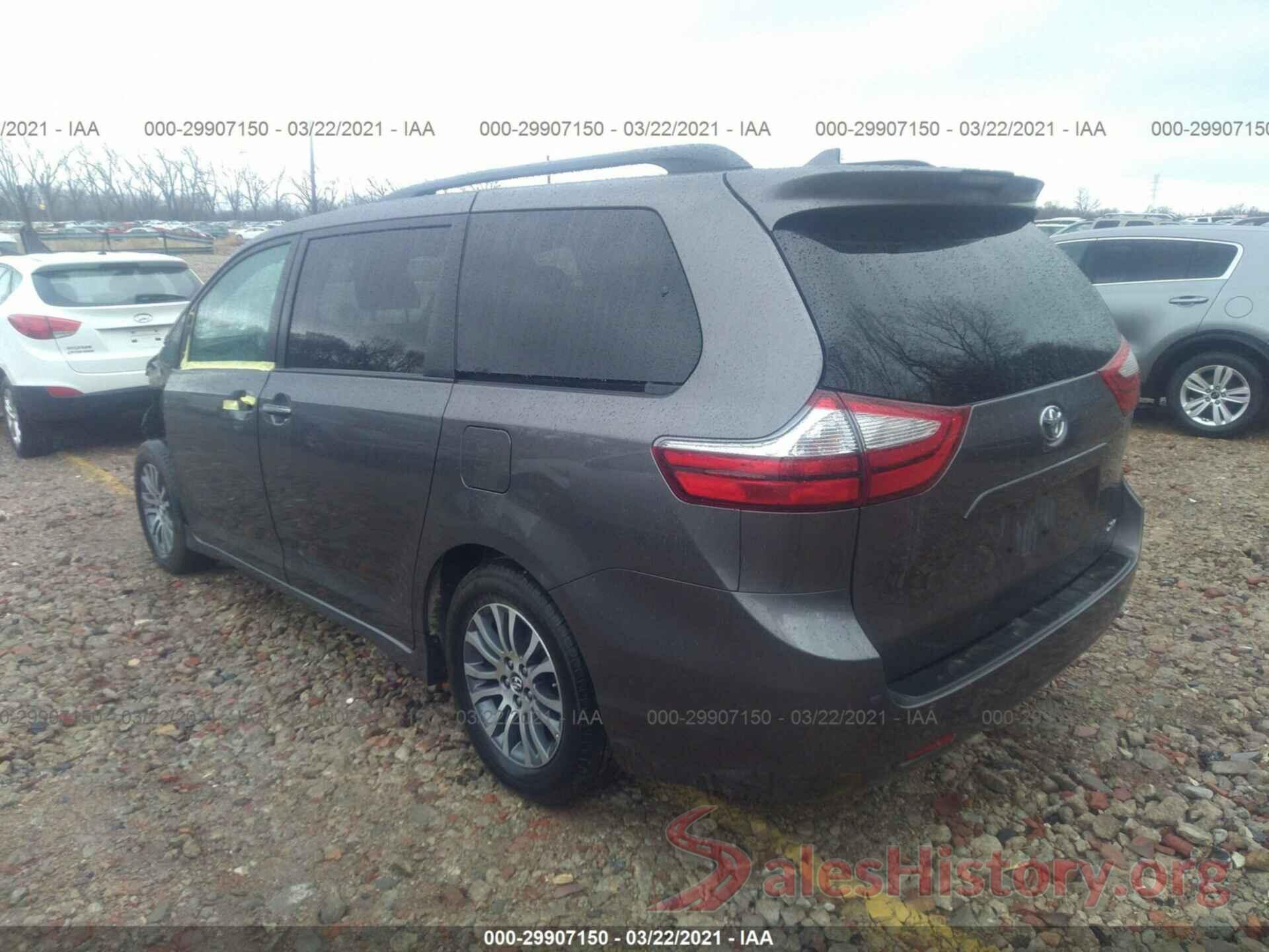 5TDYZ3DC1JS949733 2018 TOYOTA SIENNA