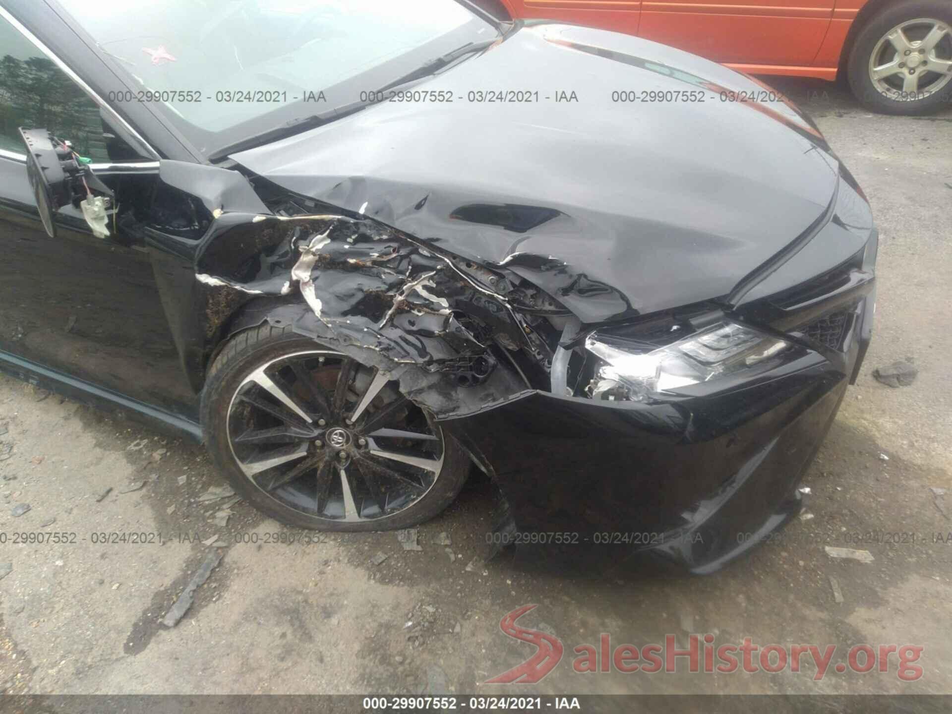 4T1B61HK1JU117367 2018 TOYOTA CAMRY