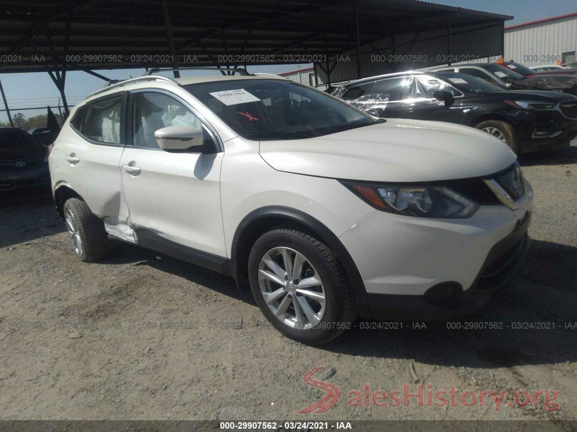 JN1BJ1CR9JW601107 2018 NISSAN ROGUE SPORT