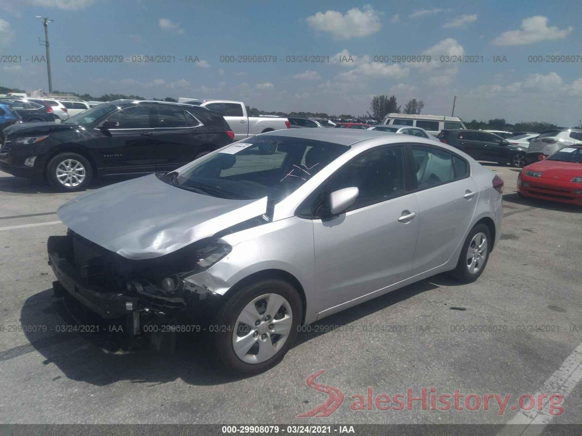 3KPFK4A72JE203276 2018 KIA FORTE