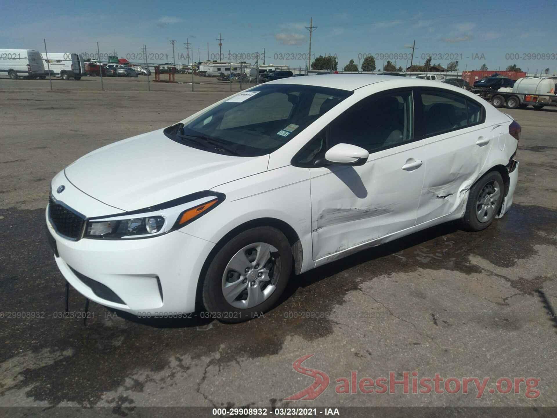 3KPFK4A72JE176693 2018 KIA FORTE