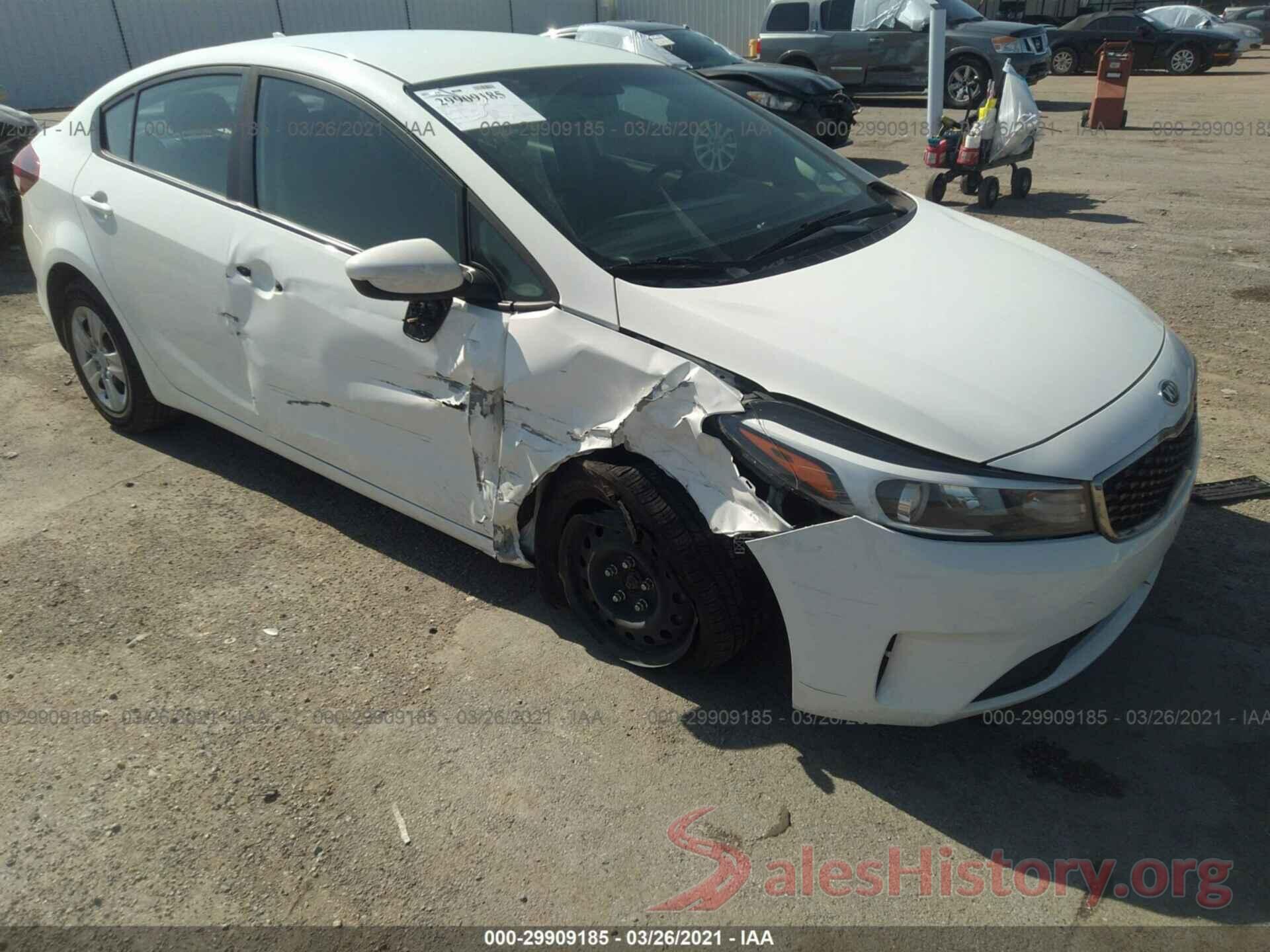 3KPFK4A75HE081197 2017 KIA FORTE