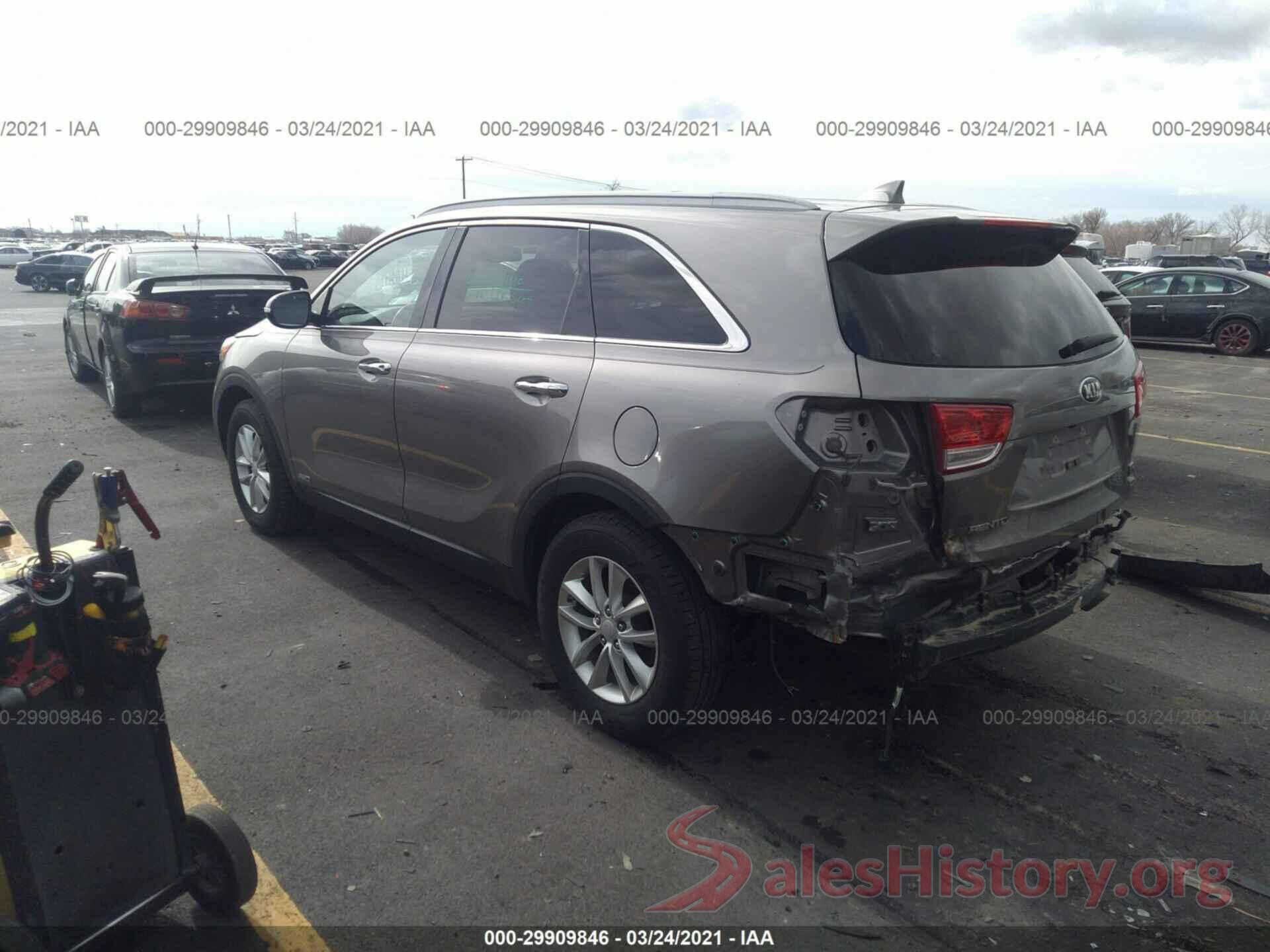 5XYPGDA39GG046716 2016 KIA SORENTO