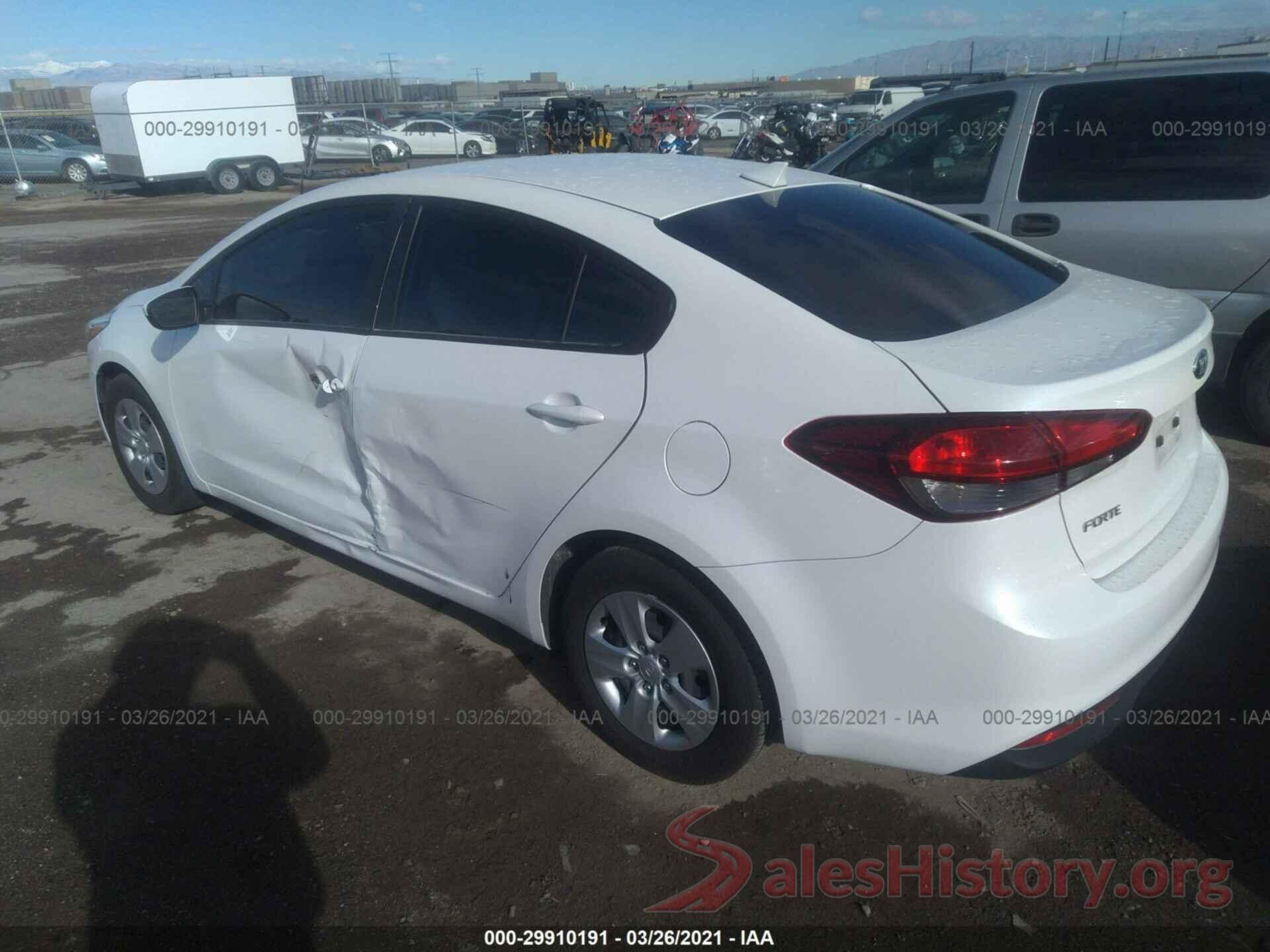 3KPFL4A74HE040573 2017 KIA FORTE