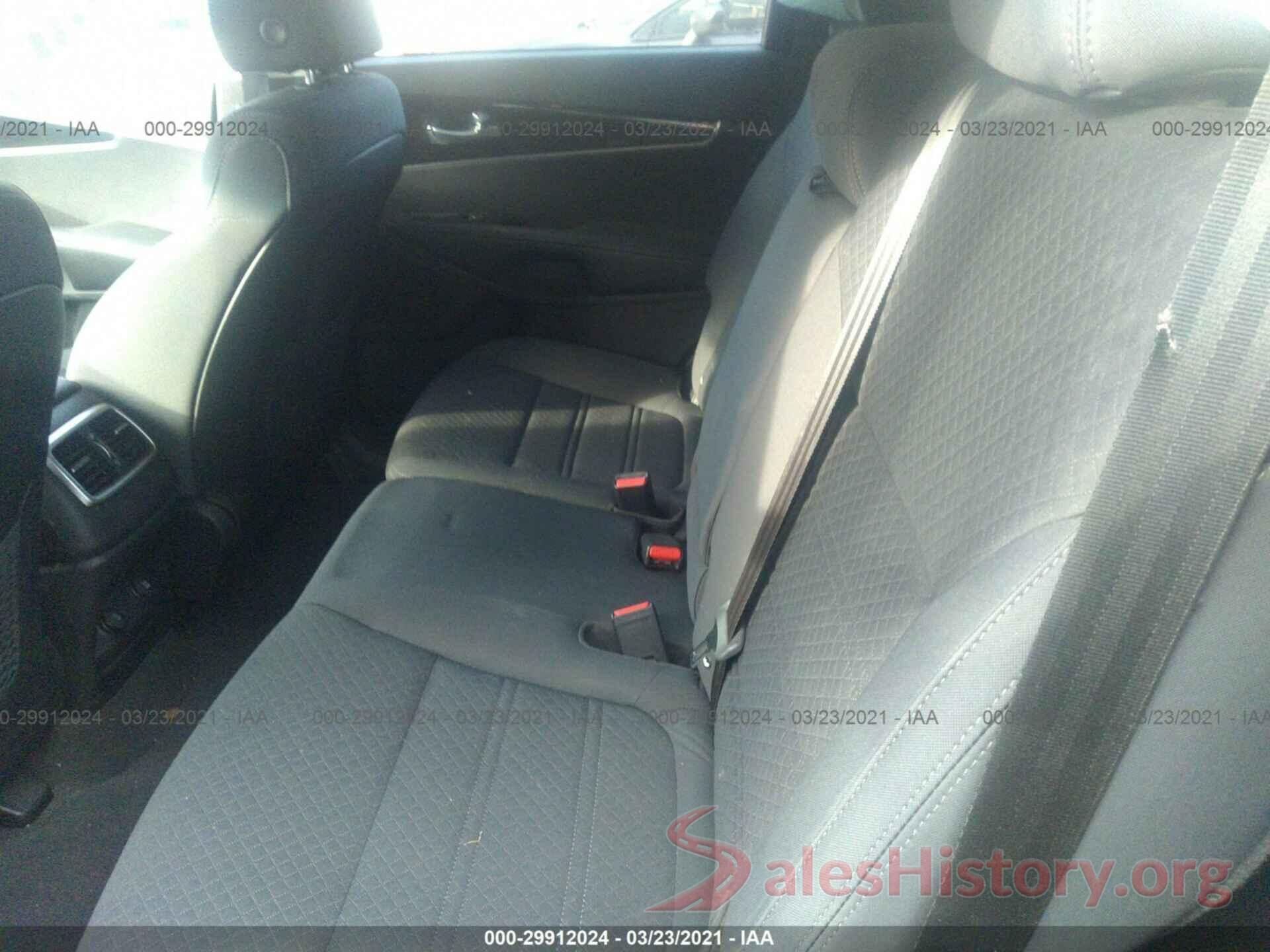 5XYPGDA33KG550462 2019 KIA SORENTO