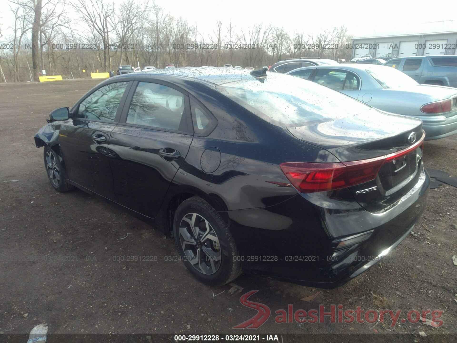 3KPF24AD2ME332905 2021 KIA FORTE