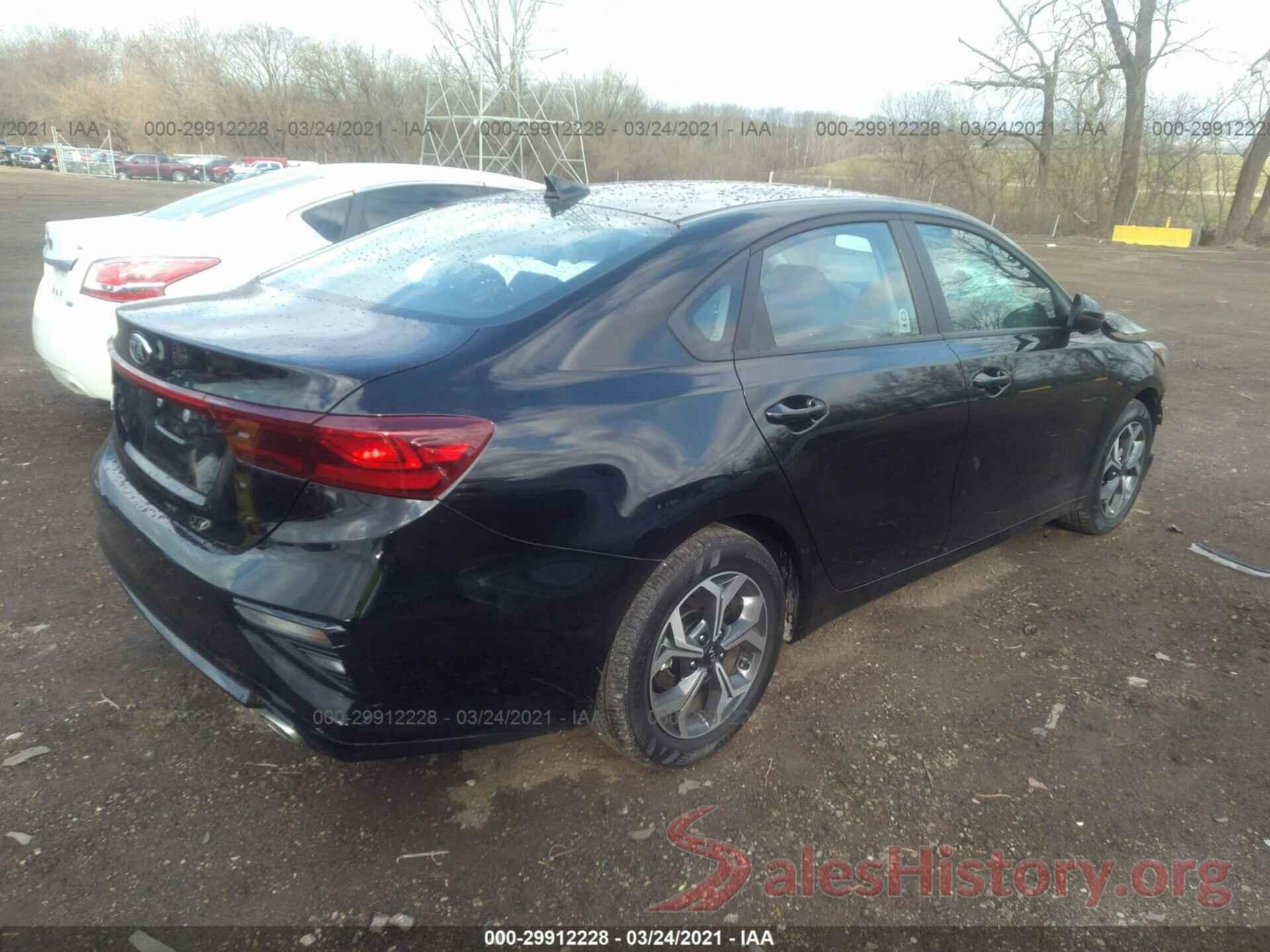 3KPF24AD2ME332905 2021 KIA FORTE