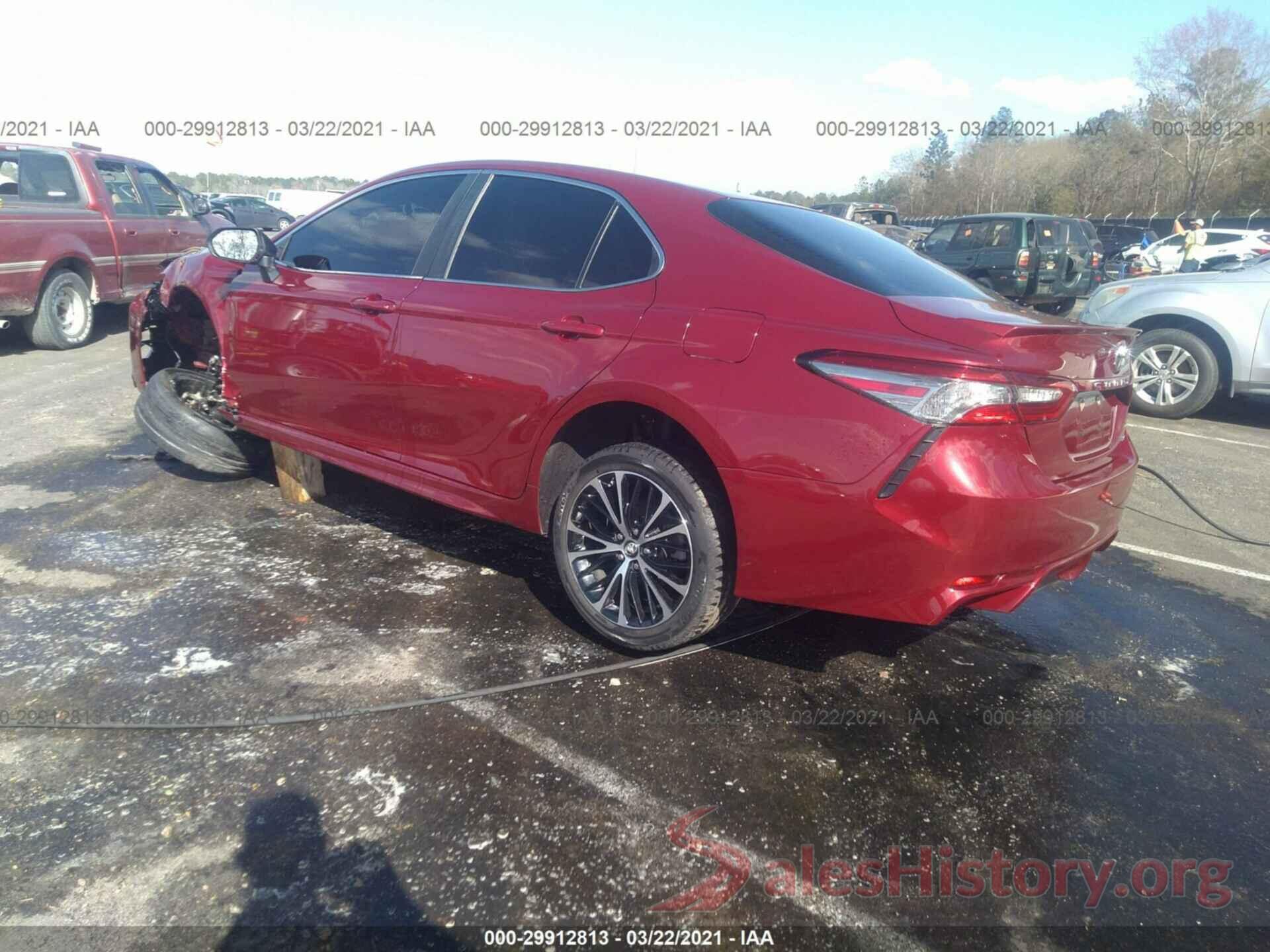 4T1B11HKXJU567341 2018 TOYOTA CAMRY