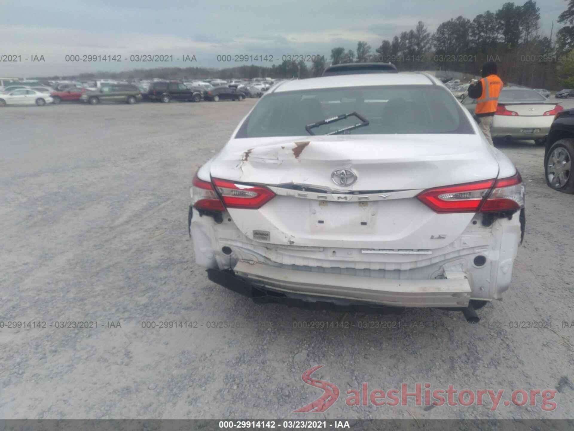 4T1B11HK5JU021093 2018 TOYOTA CAMRY