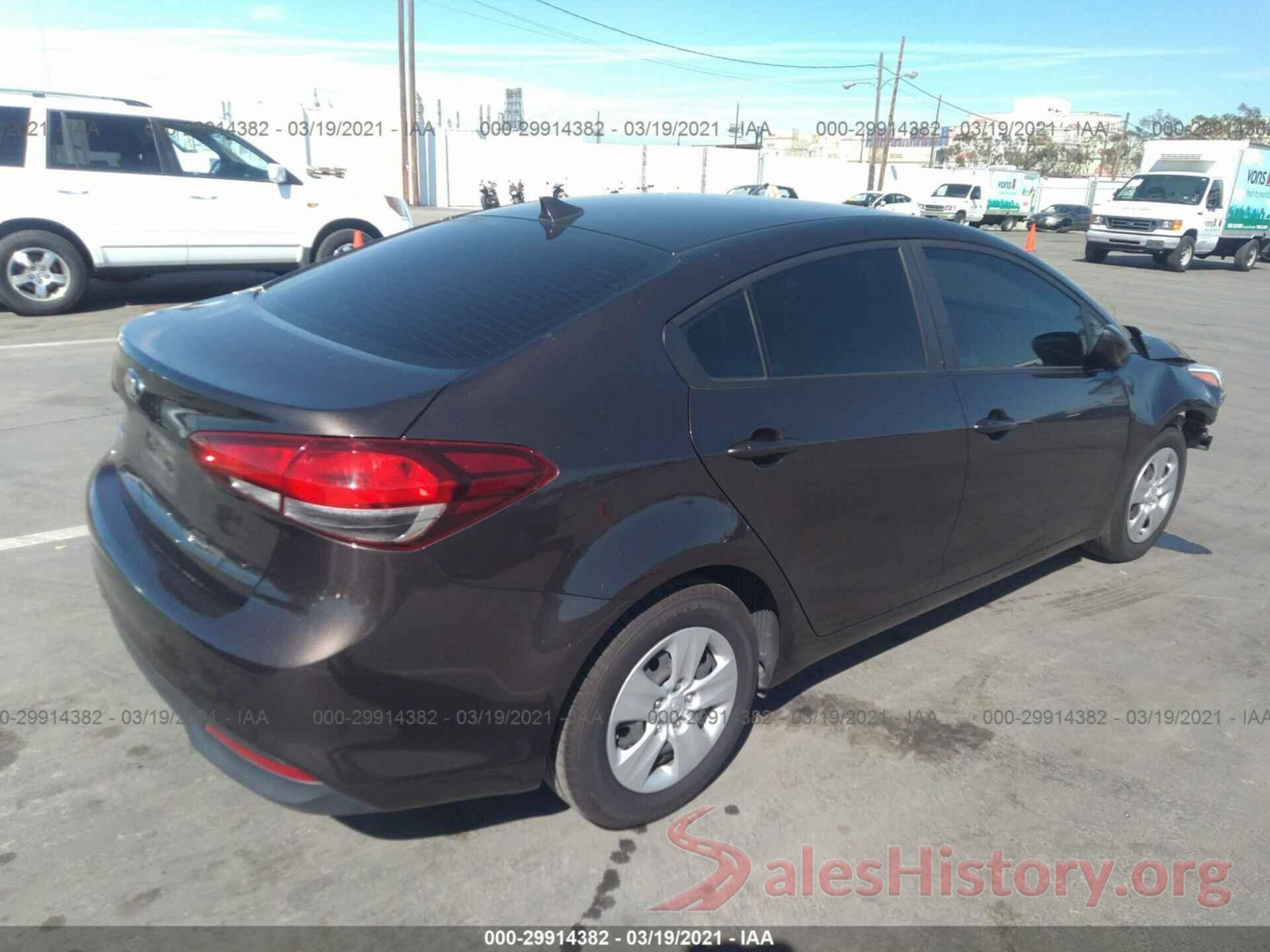 3KPFK4A74HE111550 2017 KIA FORTE