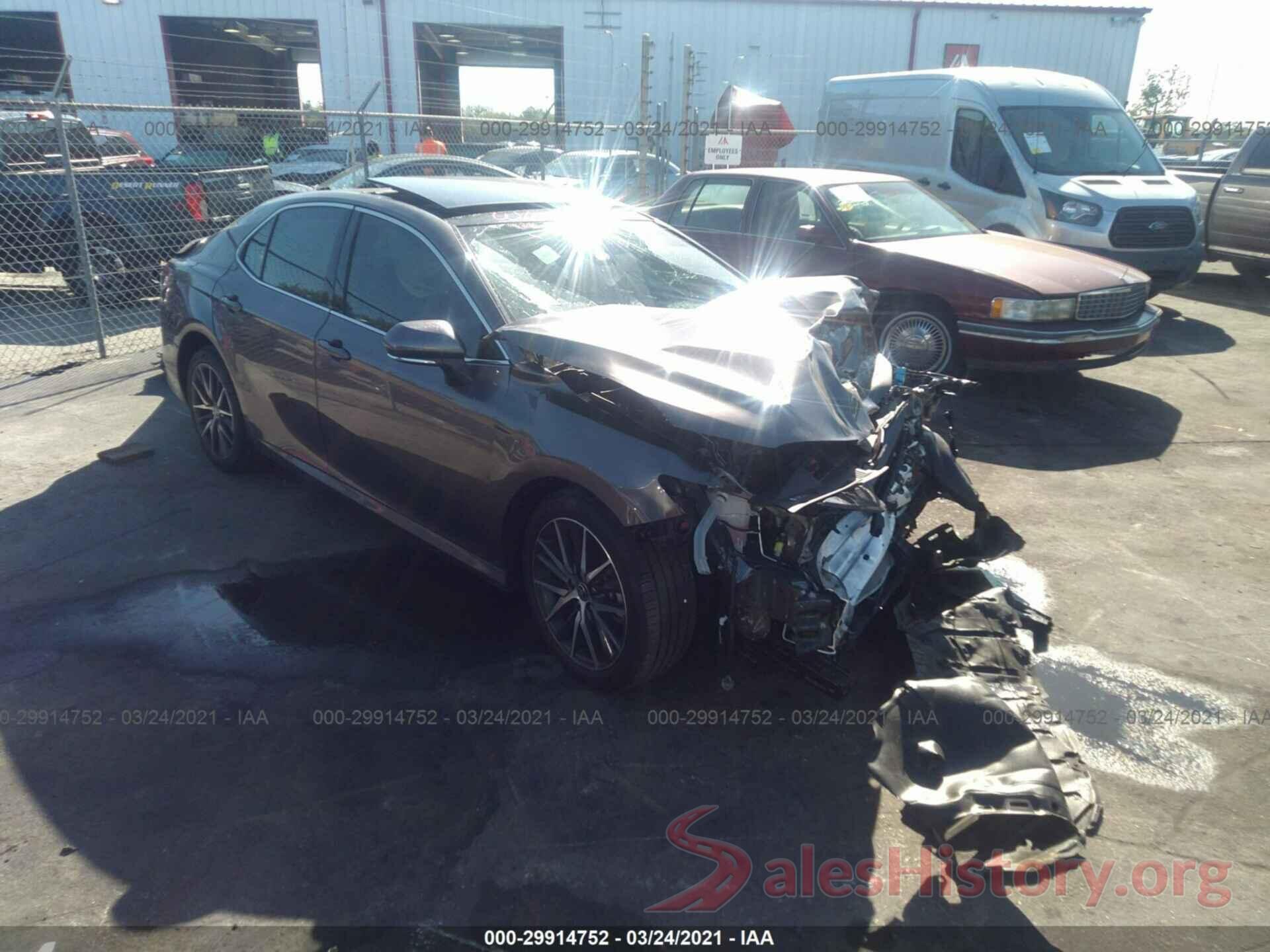 4T1F11AK2MU422357 2021 TOYOTA CAMRY