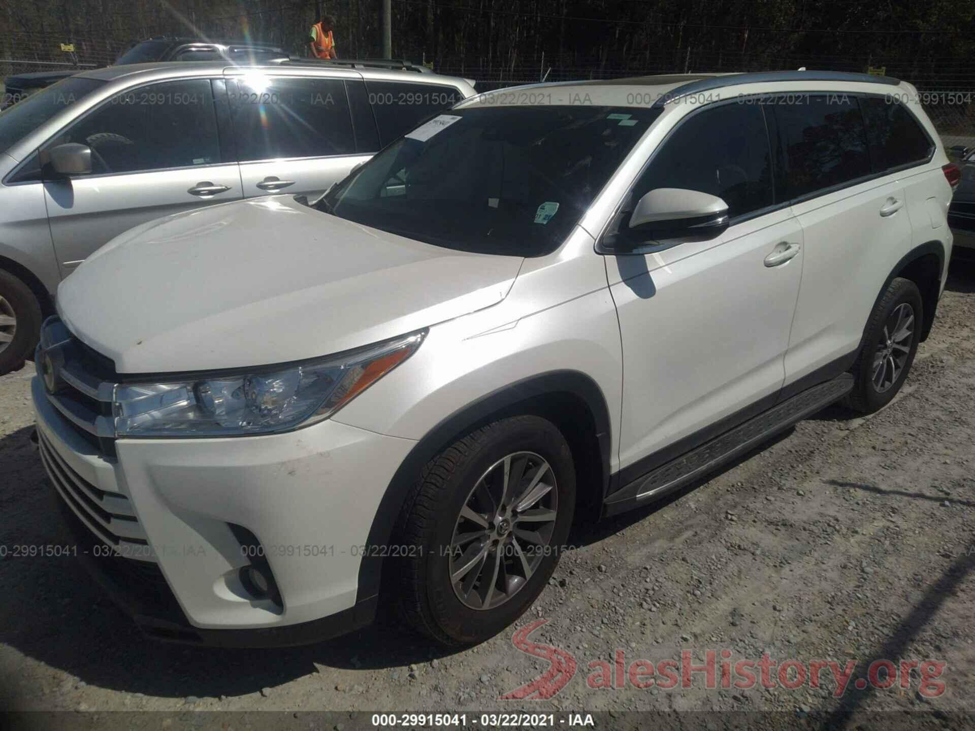 5TDKZRFH8KS303821 2019 TOYOTA HIGHLANDER