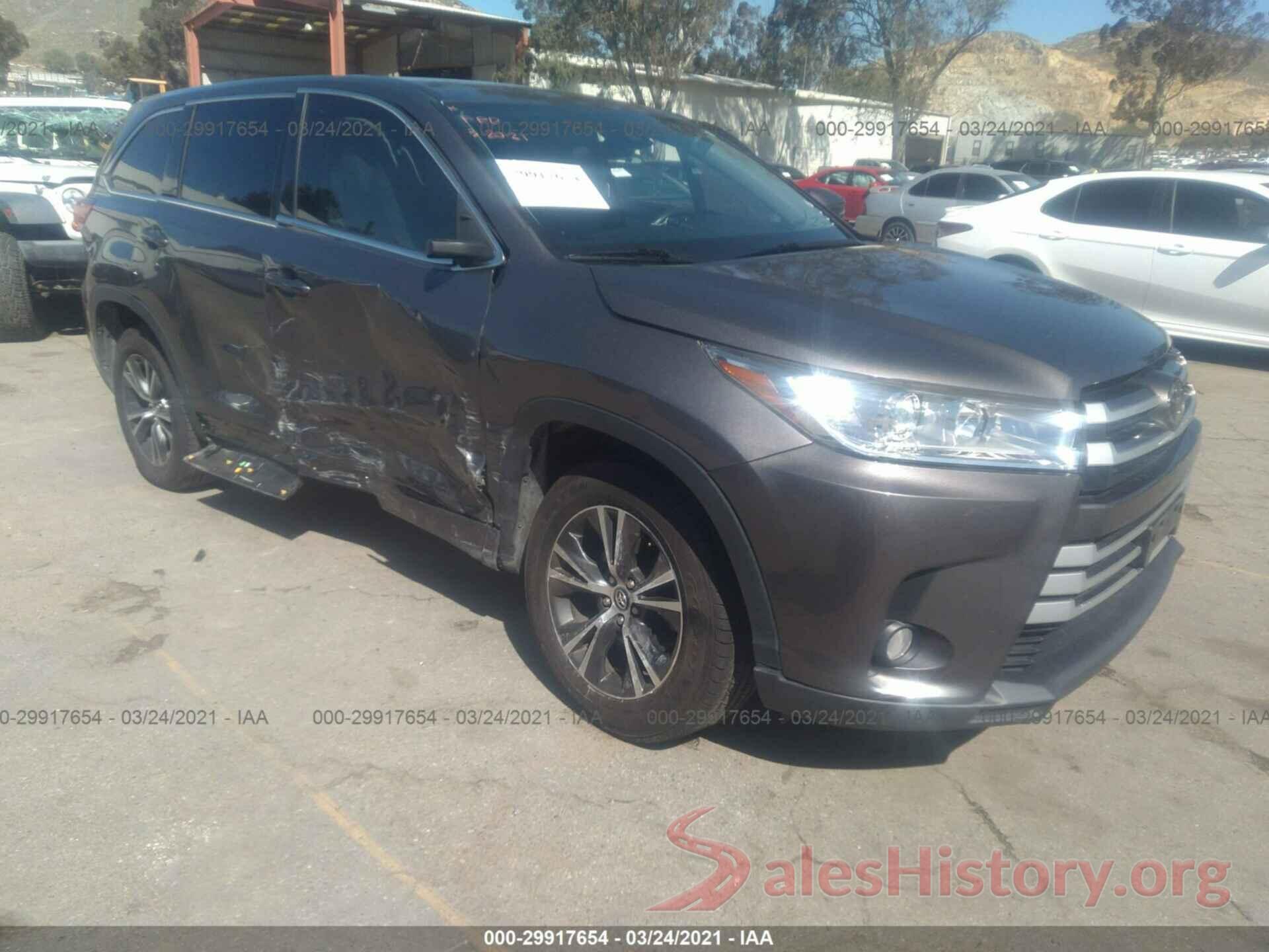 5TDZZRFH2HS208825 2017 TOYOTA HIGHLANDER