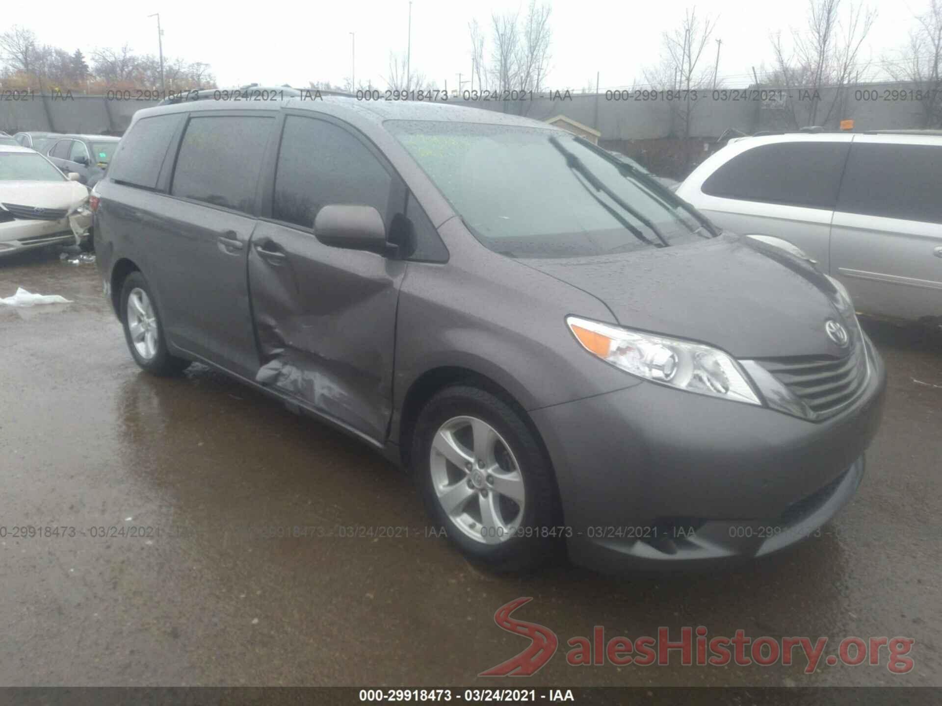 5TDKZ3DC1HS783746 2017 TOYOTA SIENNA