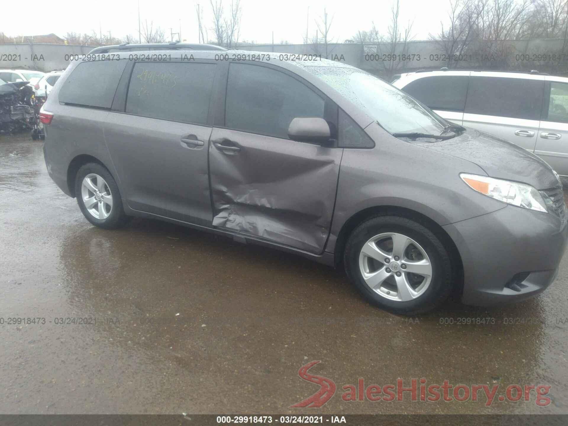 5TDKZ3DC1HS783746 2017 TOYOTA SIENNA