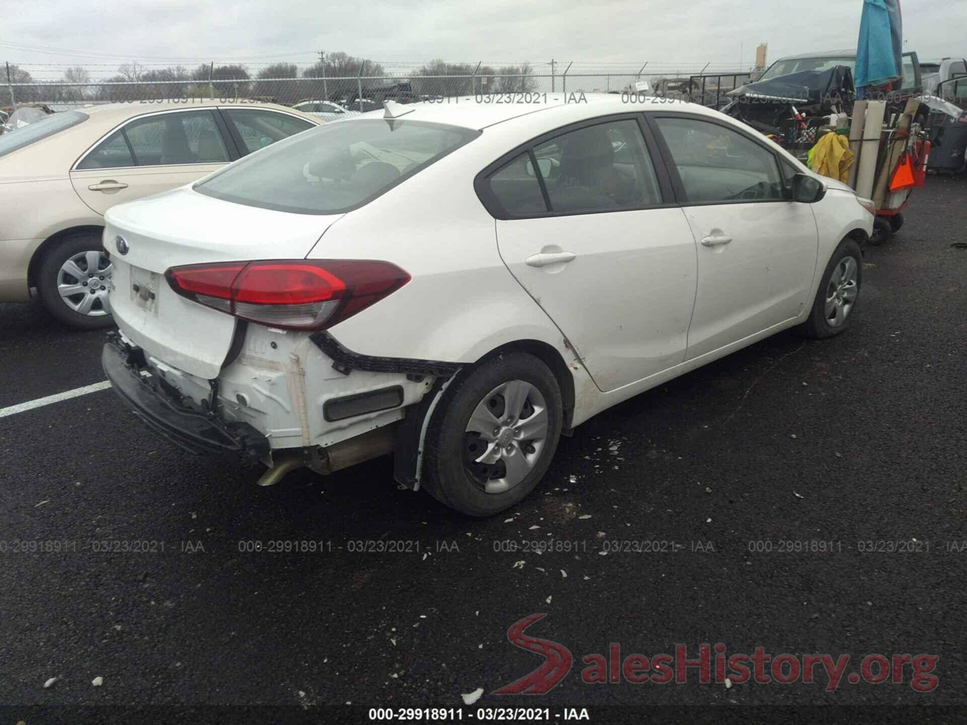 3KPFK4A77JE243918 2018 KIA FORTE