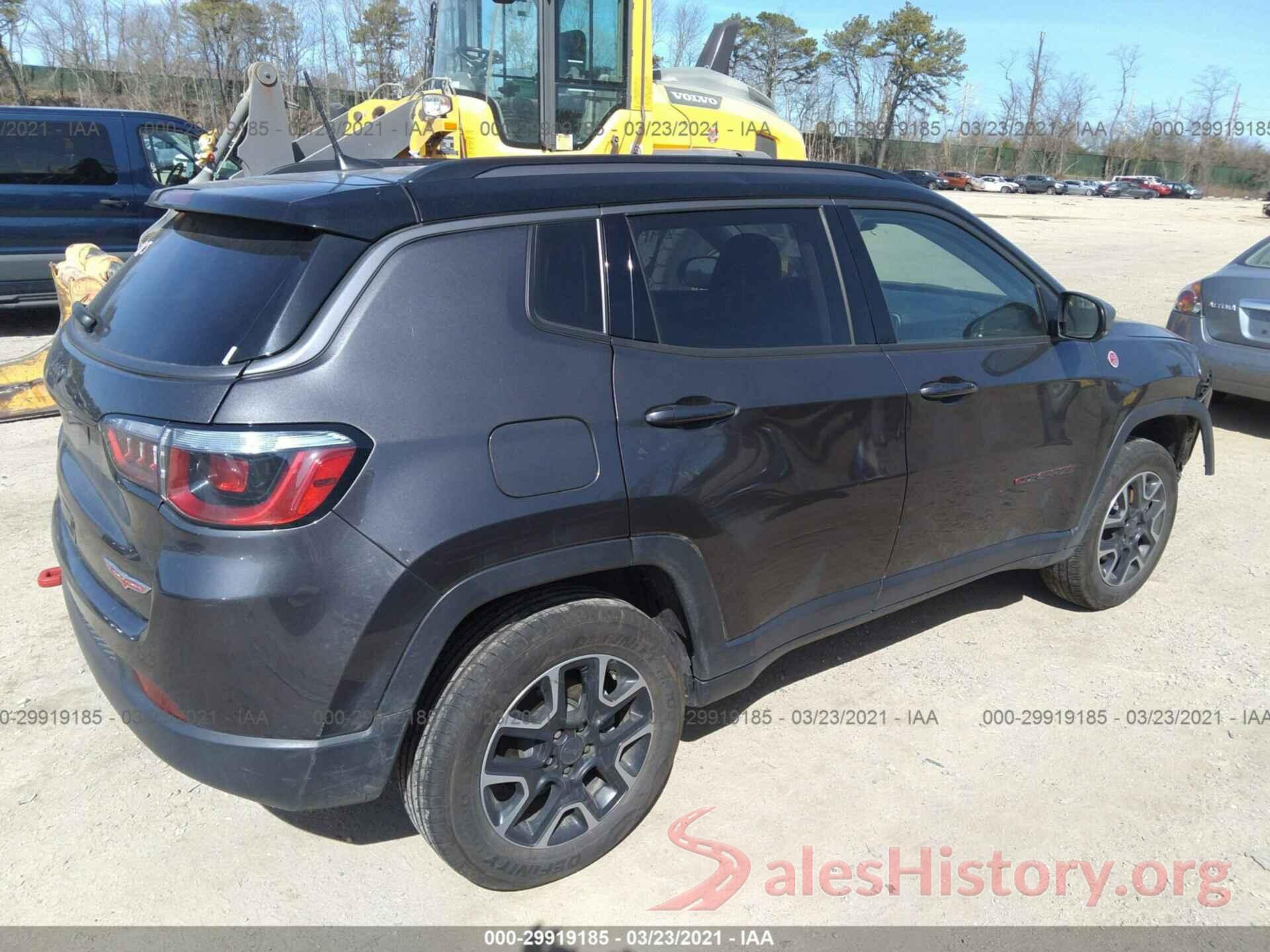 3C4NJDDBXKT733281 2019 JEEP COMPASS