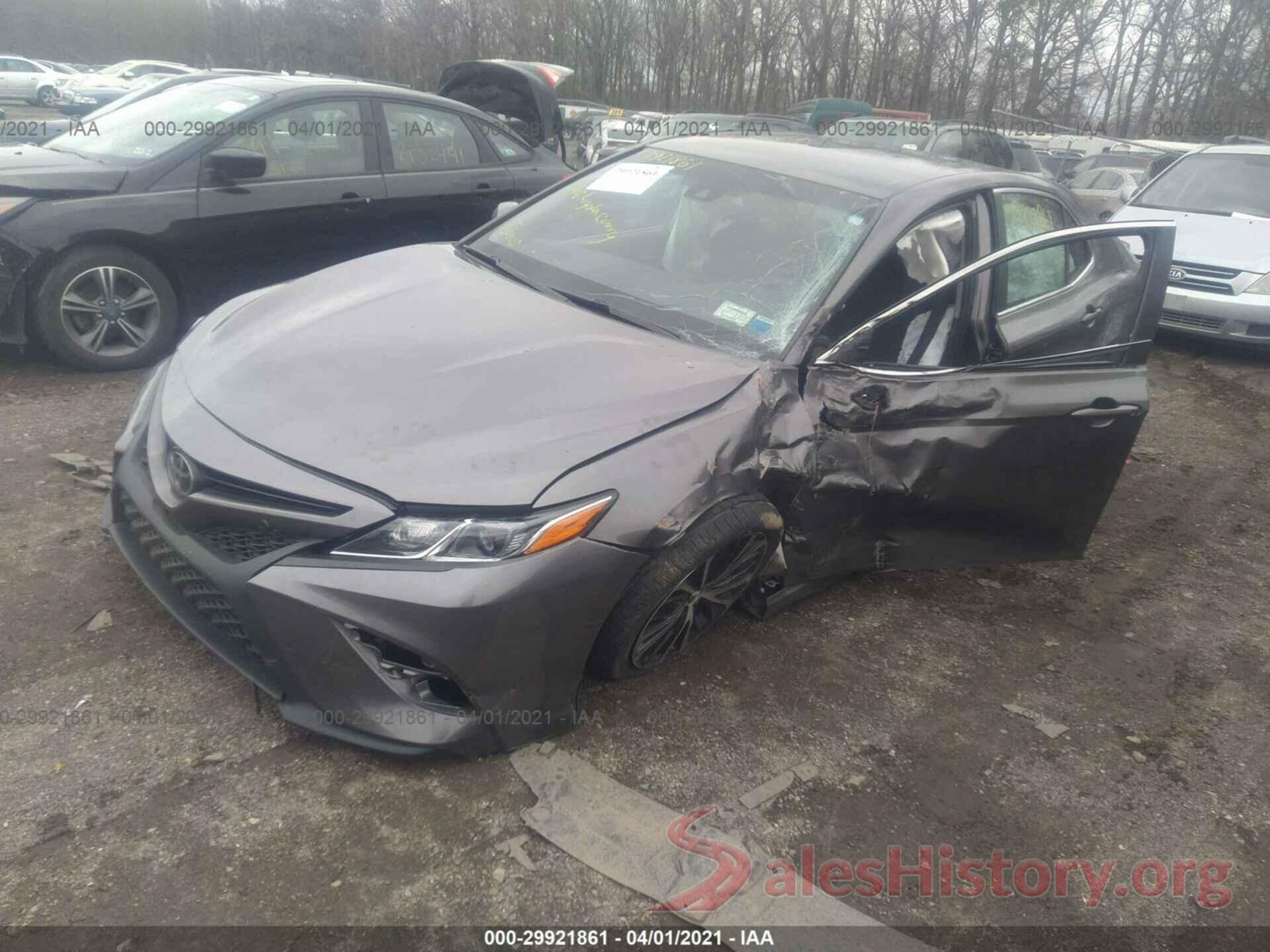 4T1B11HK8JU068599 2018 TOYOTA CAMRY