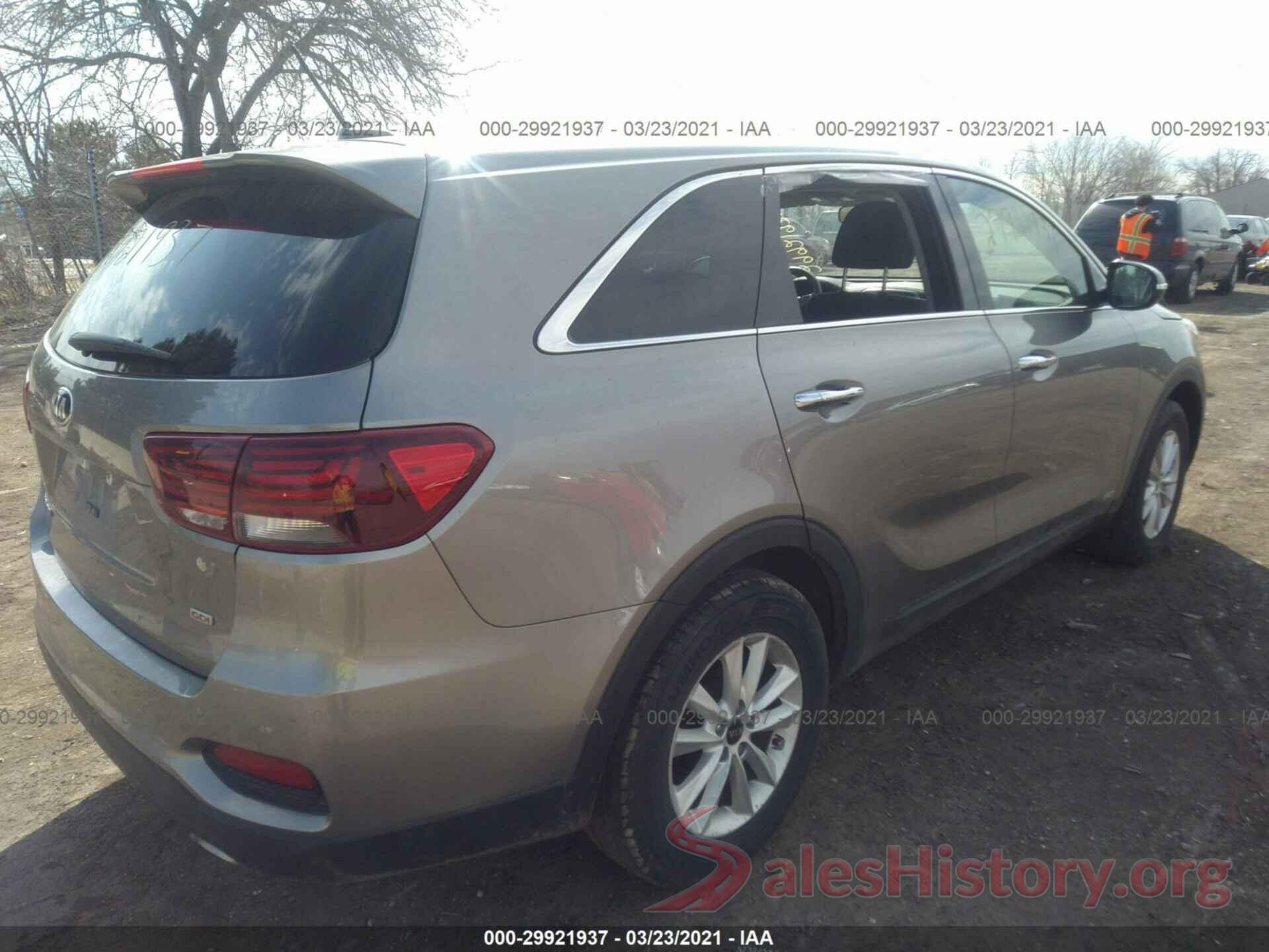 5XYPGDA33KG526582 2019 KIA SORENTO