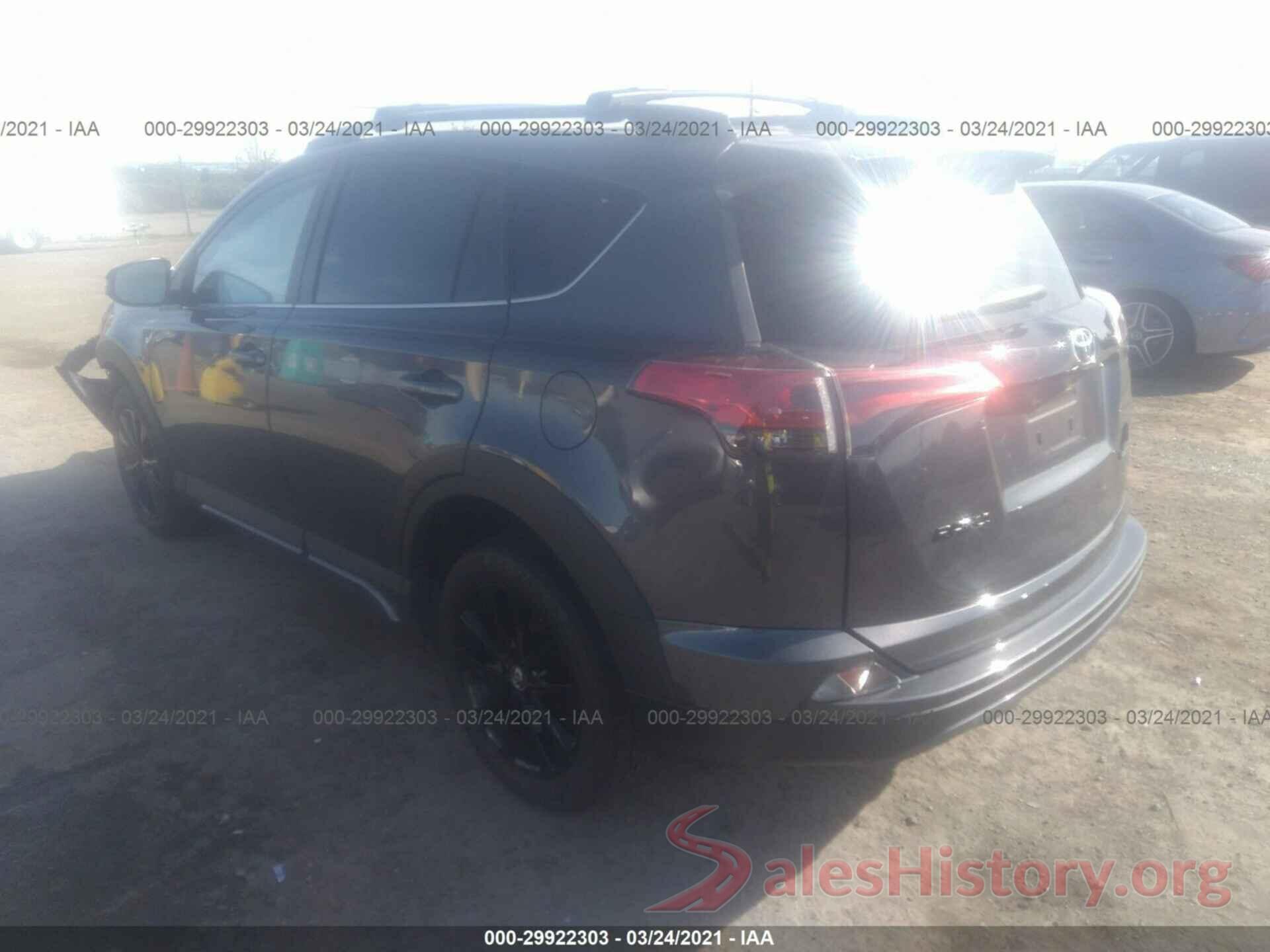 2T3RFREV5JW827214 2018 TOYOTA RAV4