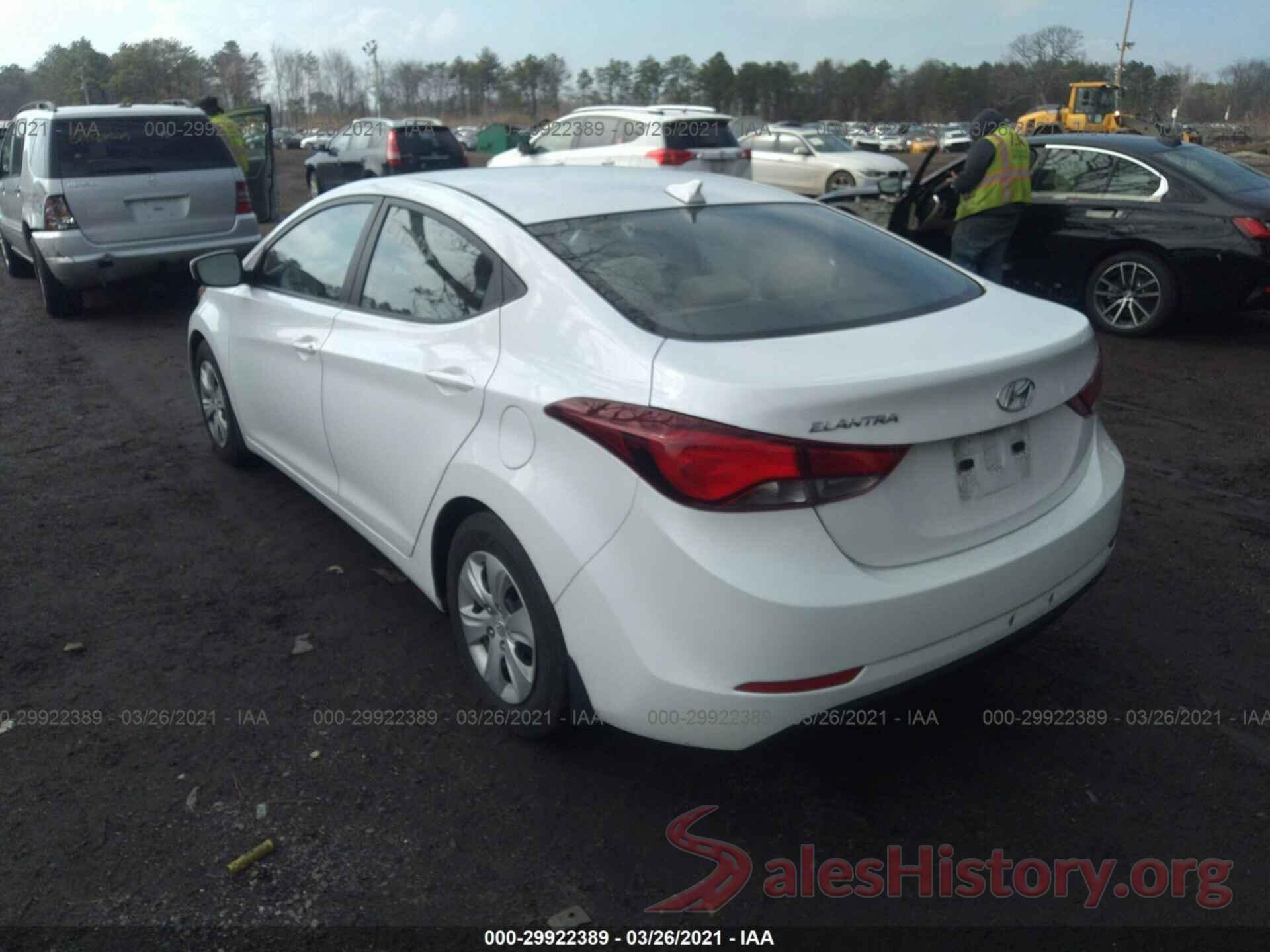 5NPDH4AE2GH795870 2016 HYUNDAI ELANTRA