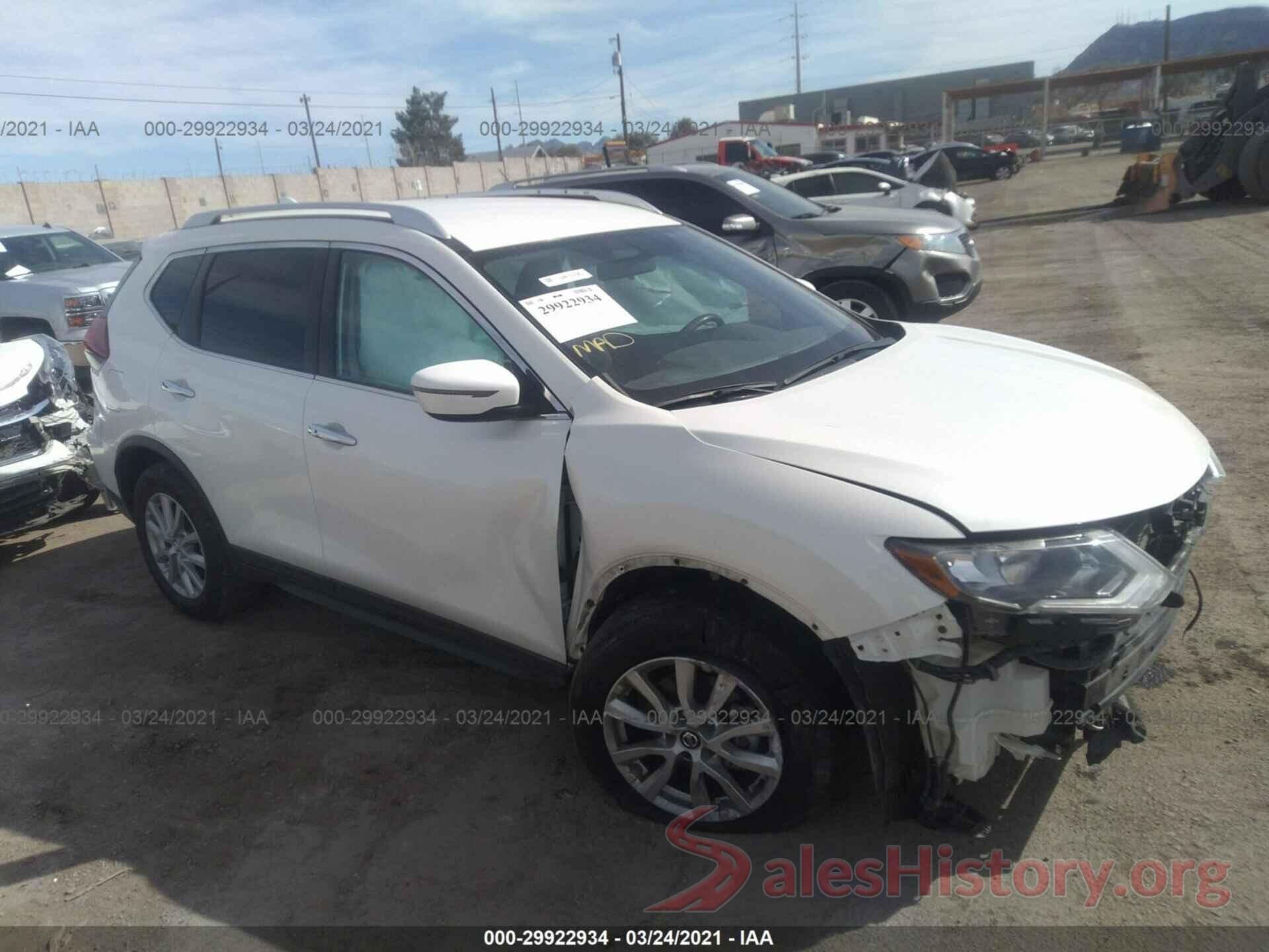 KNMAT2MV0JP555634 2018 NISSAN ROGUE