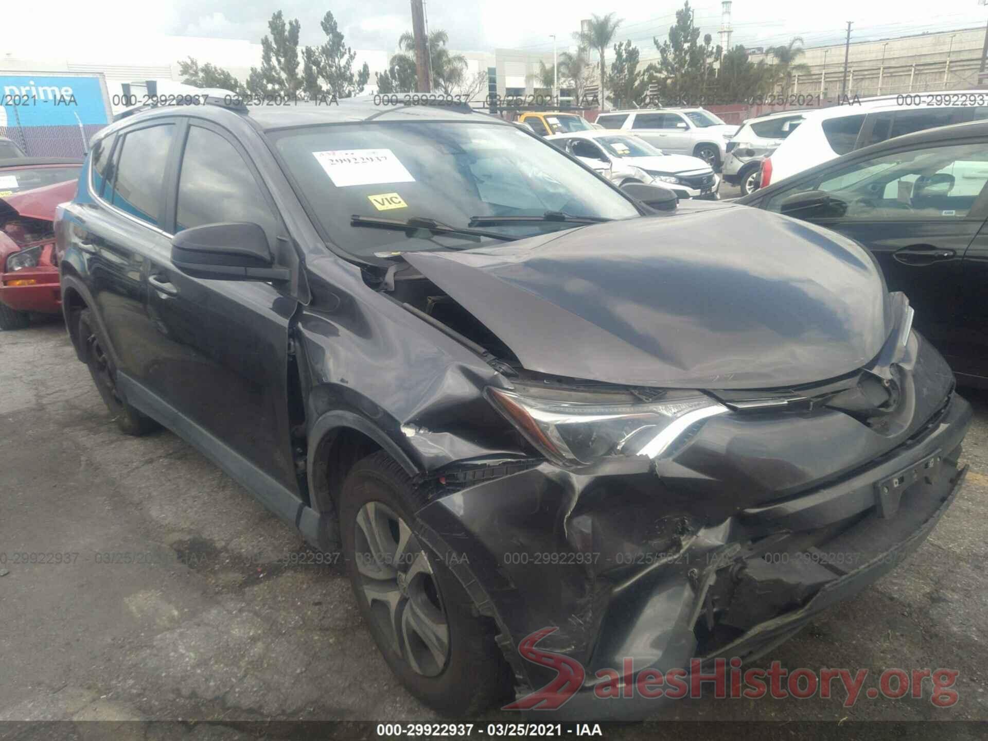 JTMZFREV0HJ137945 2017 TOYOTA RAV4