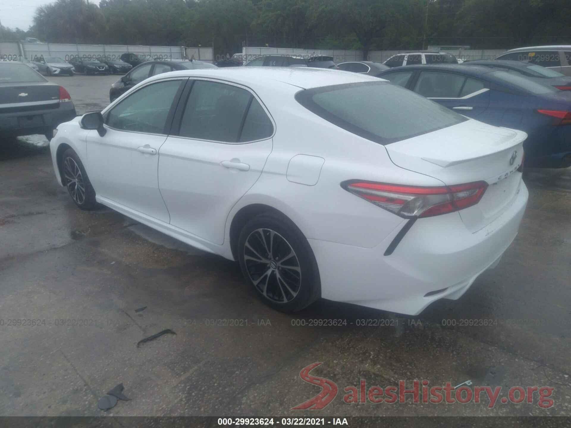 4T1B11HK6JU109456 2018 TOYOTA CAMRY